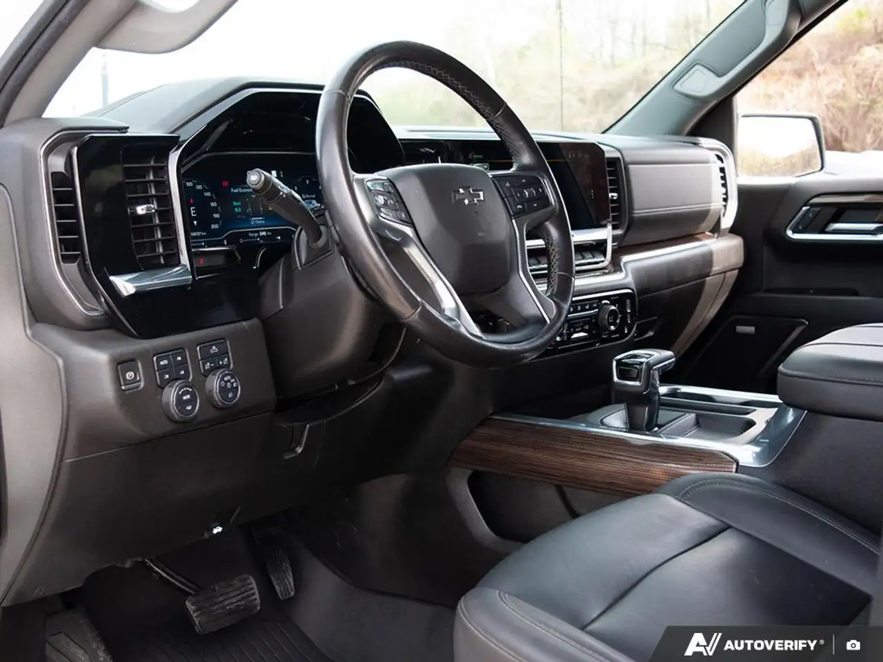 Chevrolet Silverado 1500 снимка Chevrolet Silverado 1500