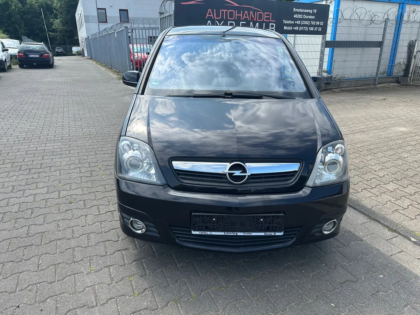 Opel Meriva Essentia Schwarz - 2