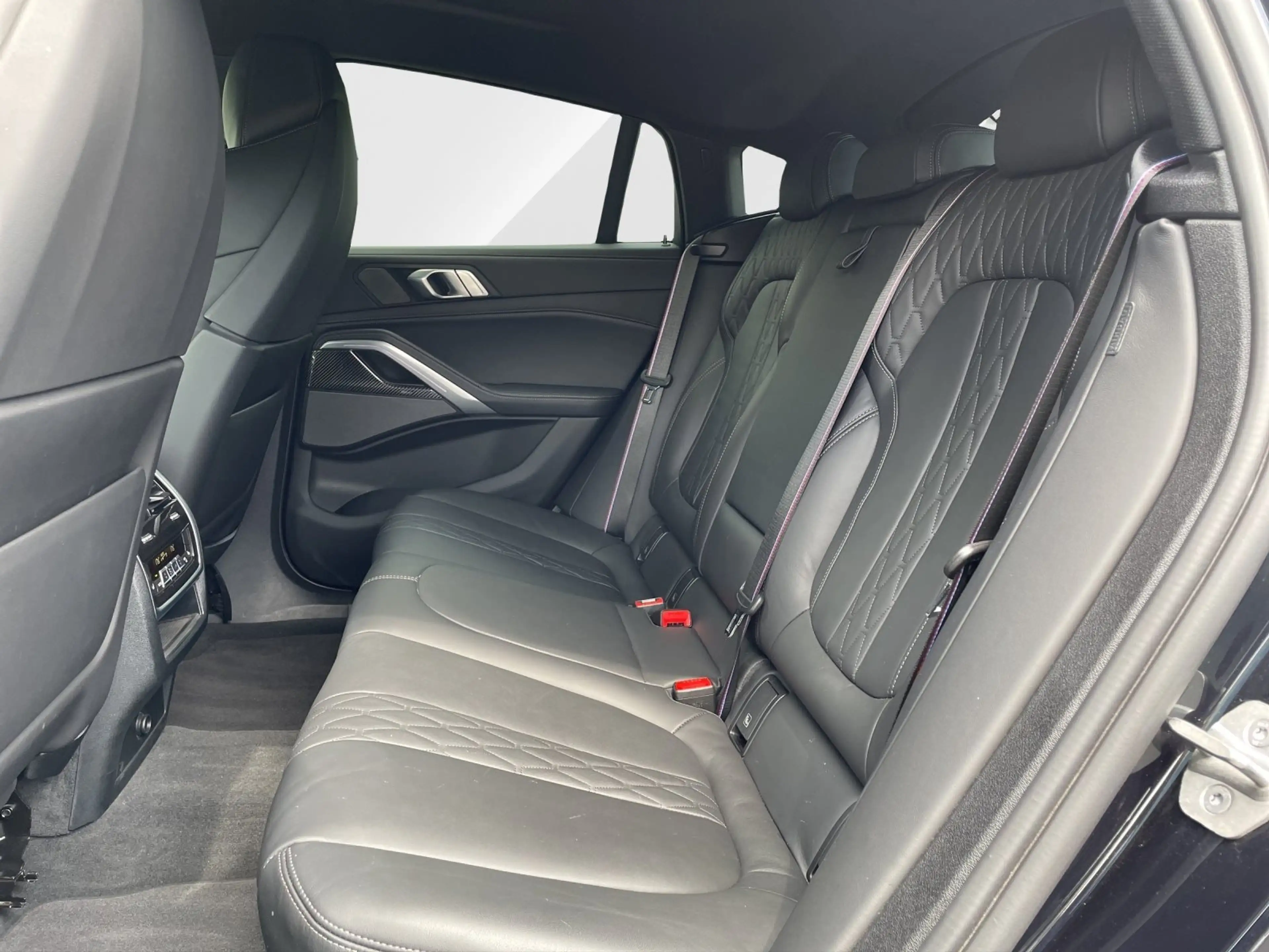 BMW X6 xDrive40d M Sport/ AHK/ Laser/ HUD/ DrivAss Prof./ — photo 13