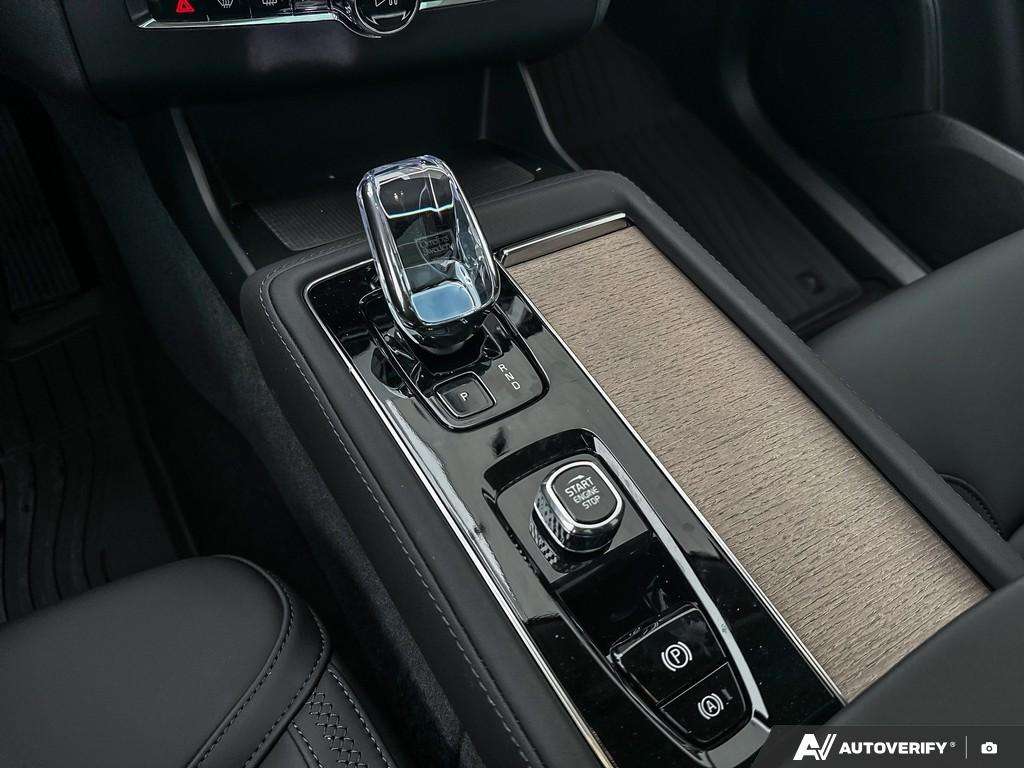 2026 Volvo XC90 T8 AWD Plus Bright Theme 7-Seater thumb 18