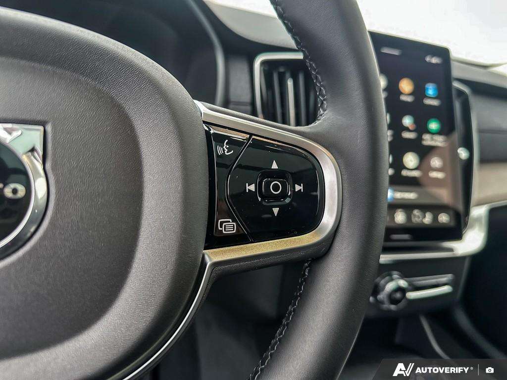 2026 Volvo XC90 T8 AWD Plus Bright Theme 7-Seater thumb 16