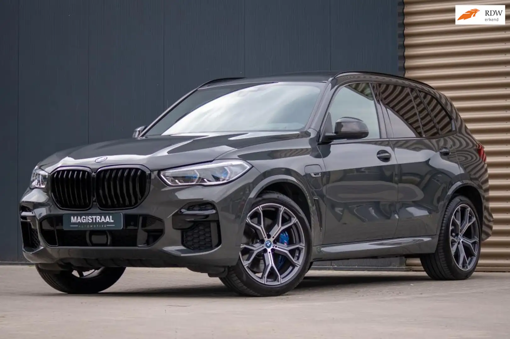 BMW X5 xDrive45e M-Sport | BTW | Pano | H&K | HUD | ACC | Grau - 1