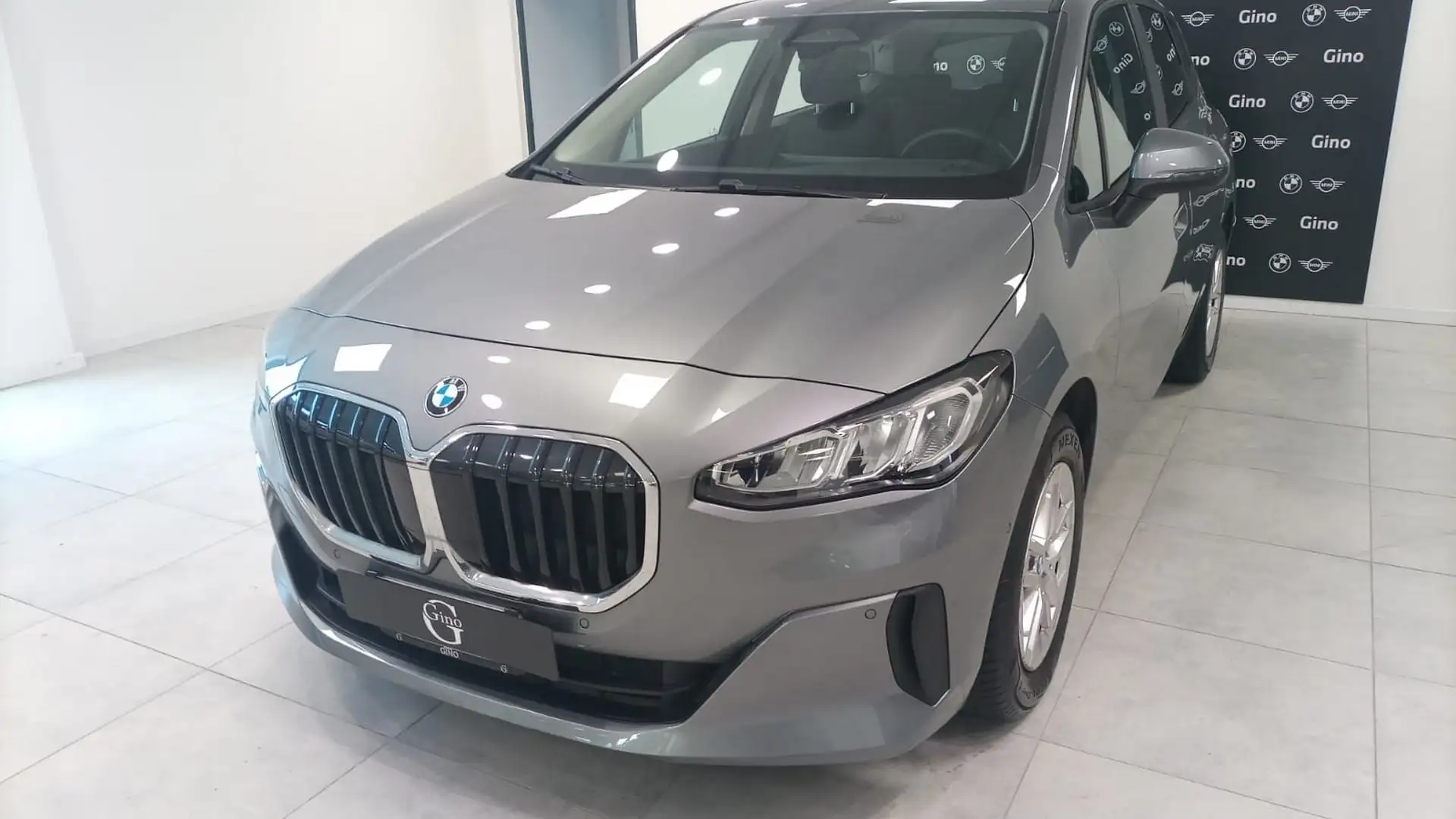 BMW 218 i Active Tourer auto Grigio - 1
