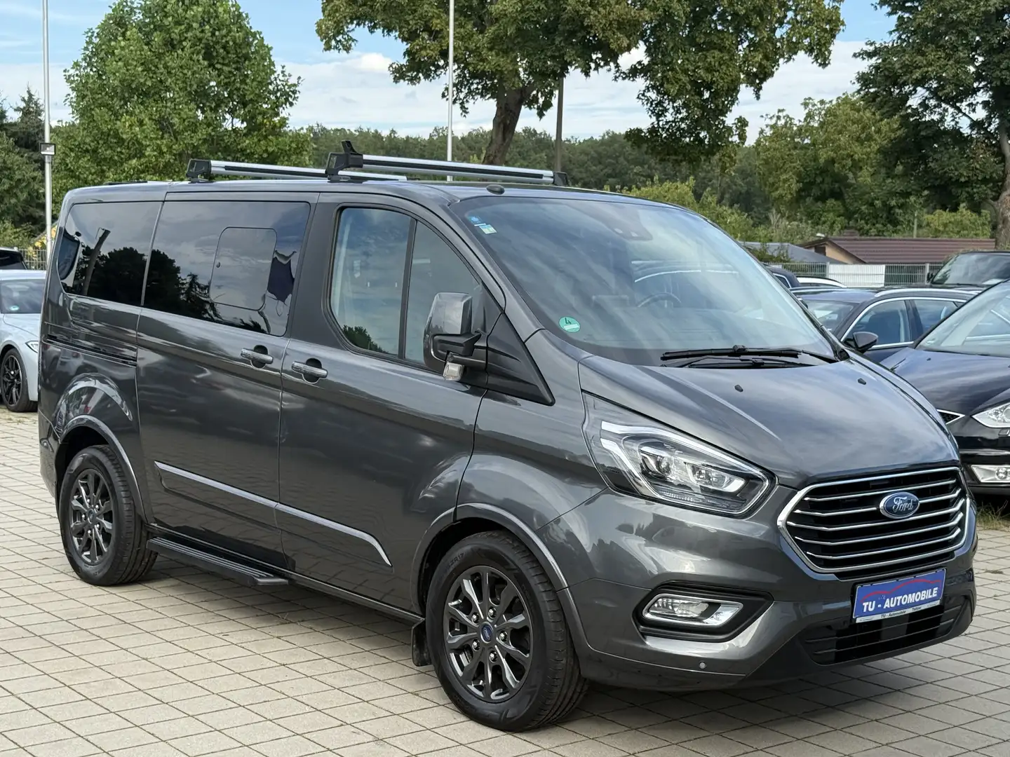 Ford Tourneo Custom 310 L1 Aut. STANDHZ-AHK-ACC-LEDER-XENON-8SITZER Gris - 1