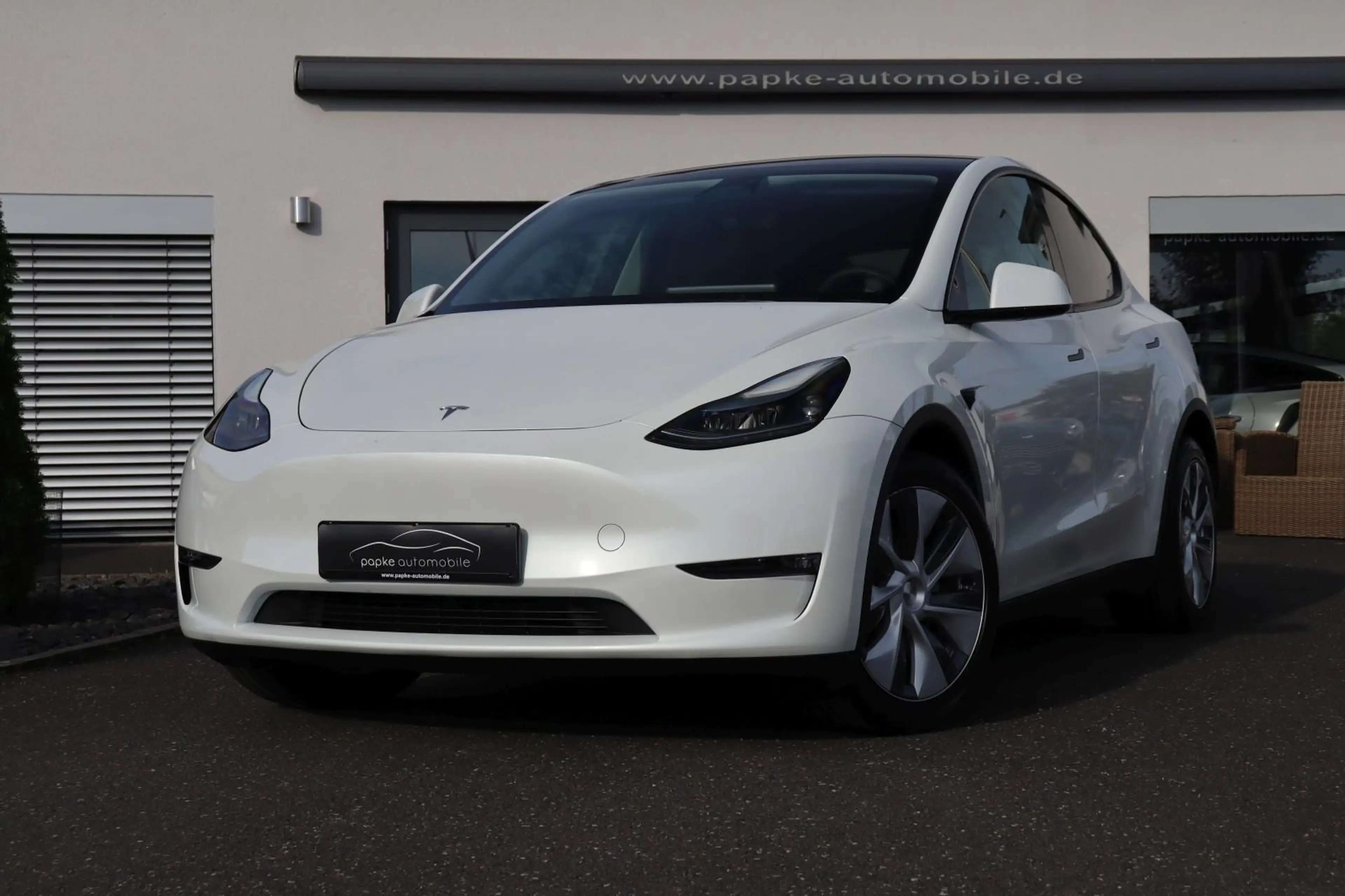 Tesla Model Y Long Range Dual AWD ++MWST+1.HAND+PANO++ — photo 2
