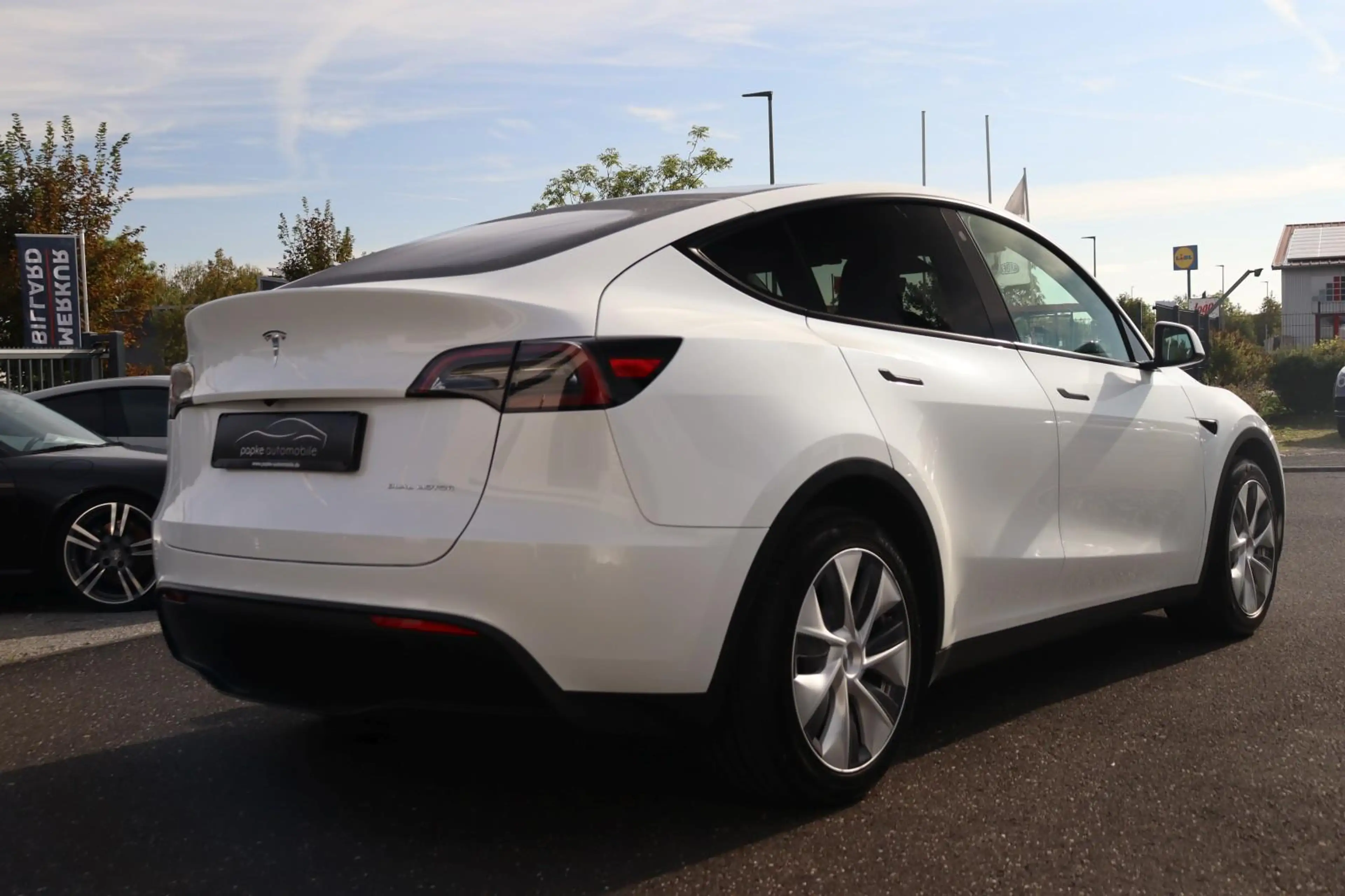 Tesla Model Y Long Range Dual AWD ++MWST+1.HAND+PANO++ — photo 6