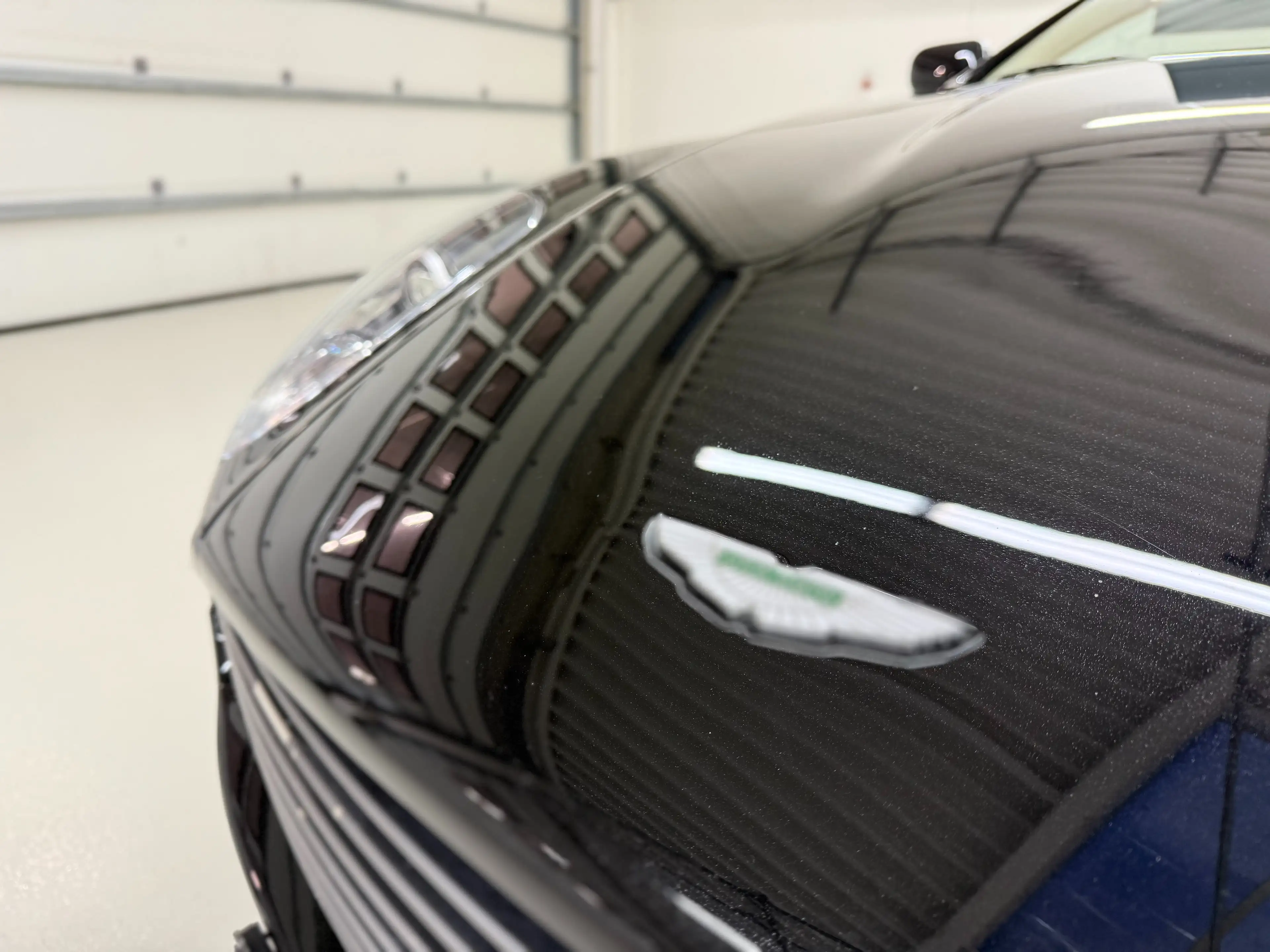 Aston Martin DB9 DB9 Volante Touchtronic // Full history // V12 — photo 4