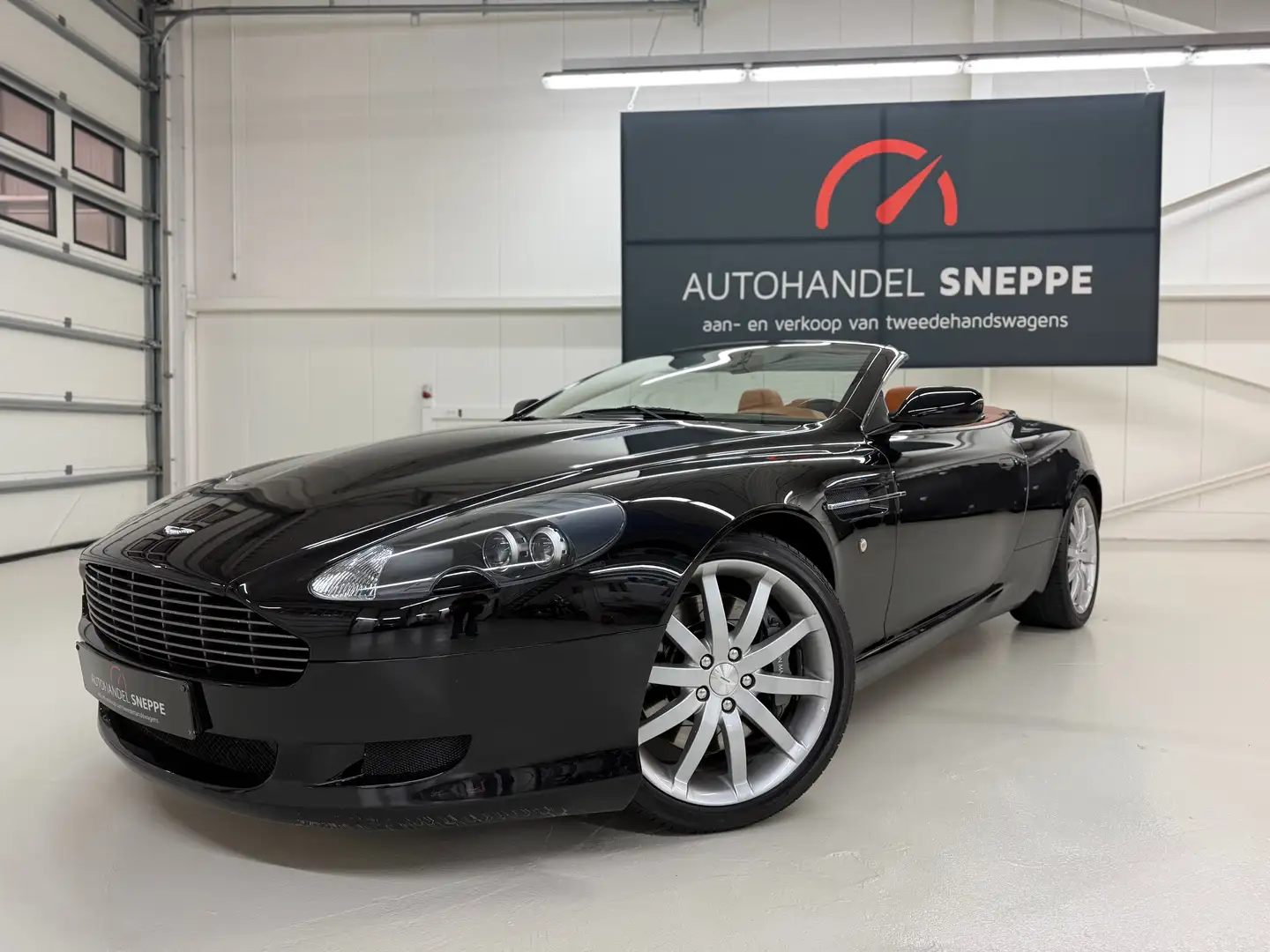 Aston Martin DB9 DB9 Volante Touchtronic // Full history // V12 Noir - 1