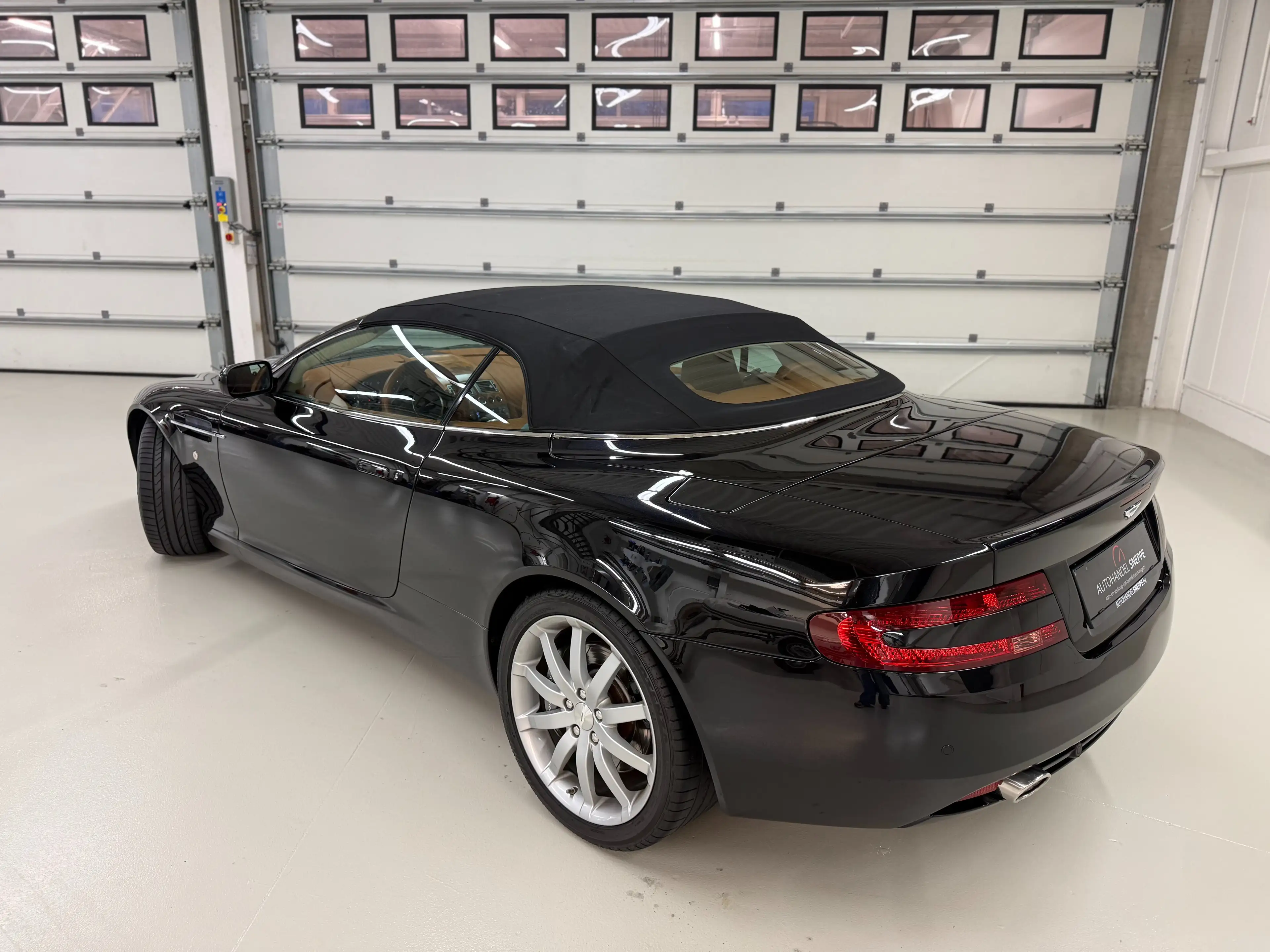 Aston Martin DB9 DB9 Volante Touchtronic // Full history // V12 — photo 15