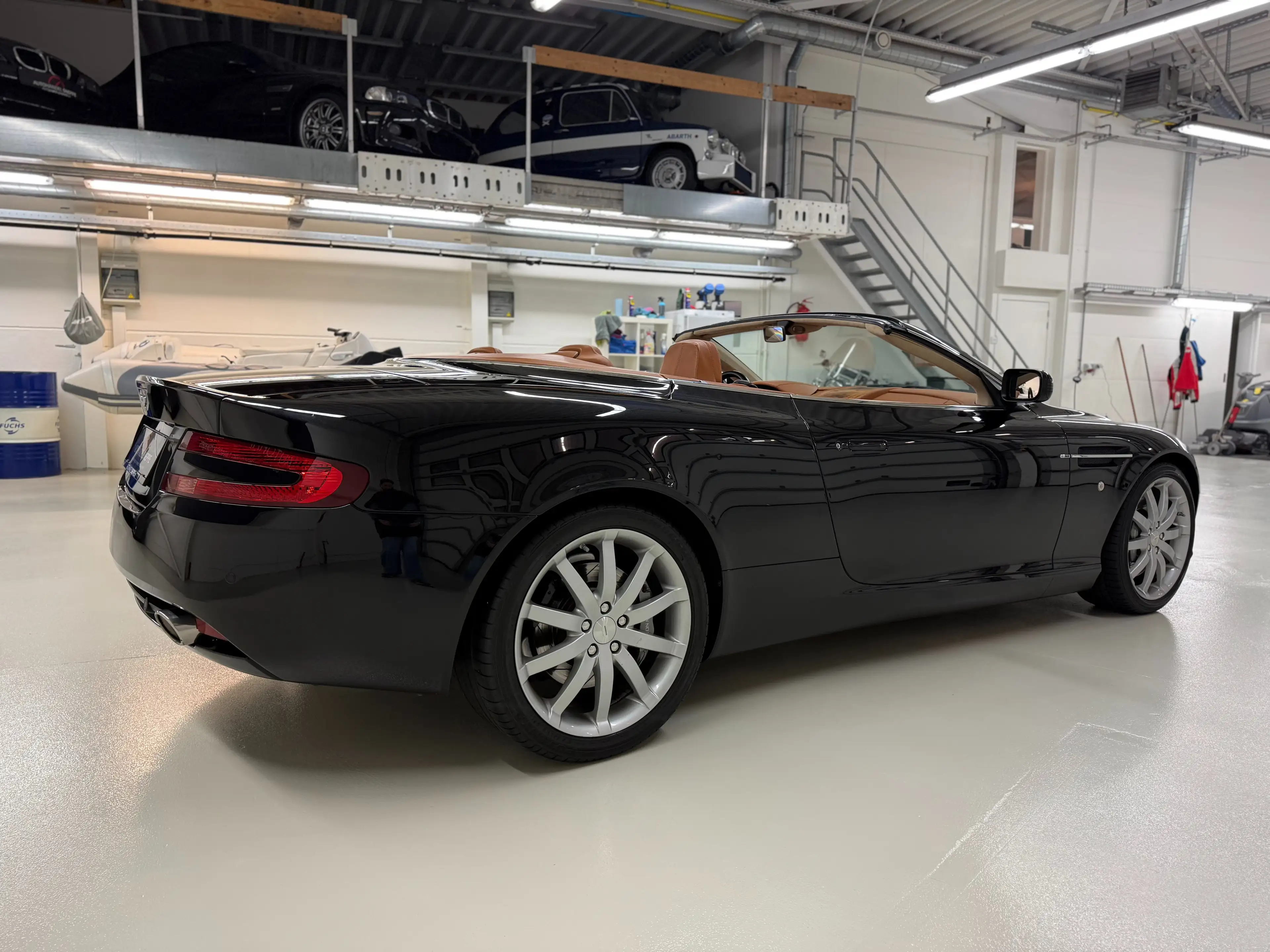 Aston Martin DB9 DB9 Volante Touchtronic // Full history // V12 — photo 13
