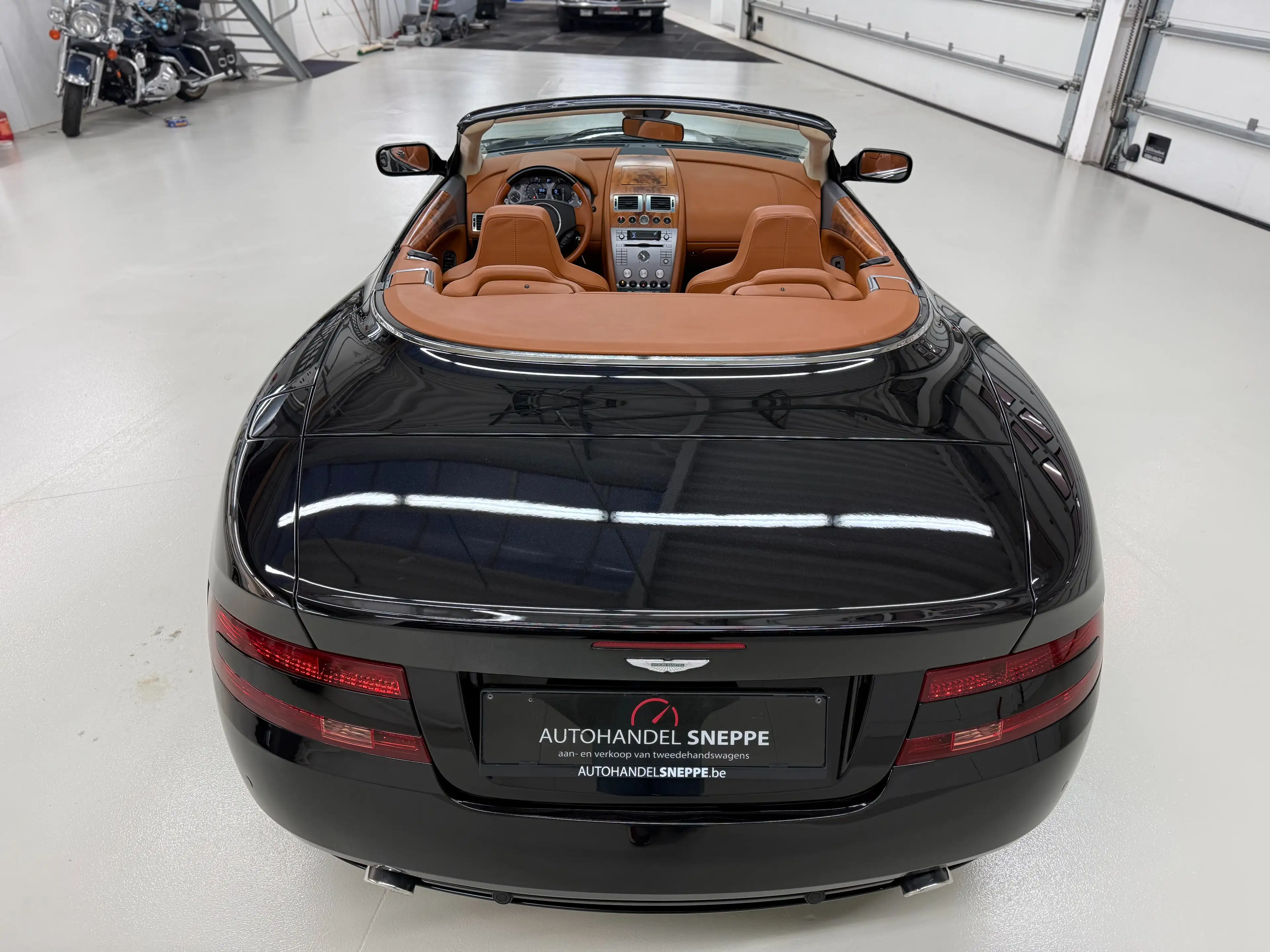 Aston Martin DB9 DB9 Volante Touchtronic // Full history // V12 — photo 11