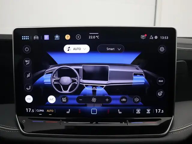 Volkswagen Passat view 25