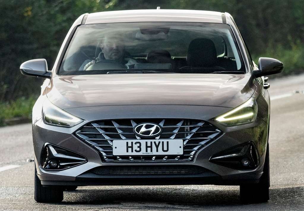 Hyundai i30 1.6CRDi Tecno 110 - foto 1
