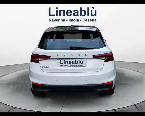 Skoda Fabia view 4