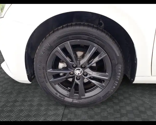 Skoda Fabia view 14