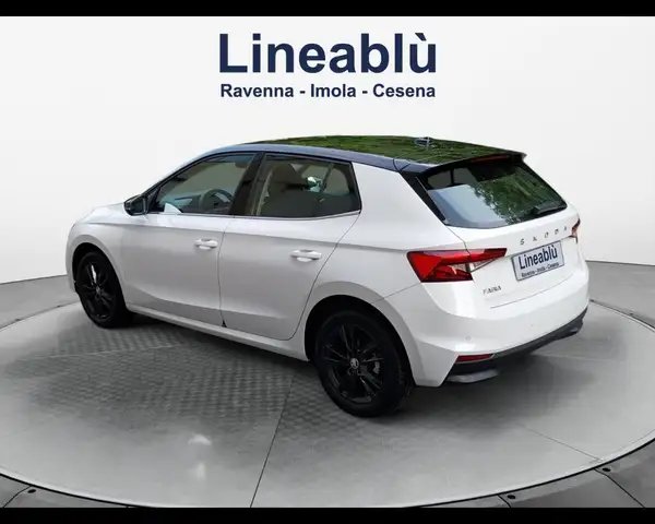 Skoda Fabia view 3