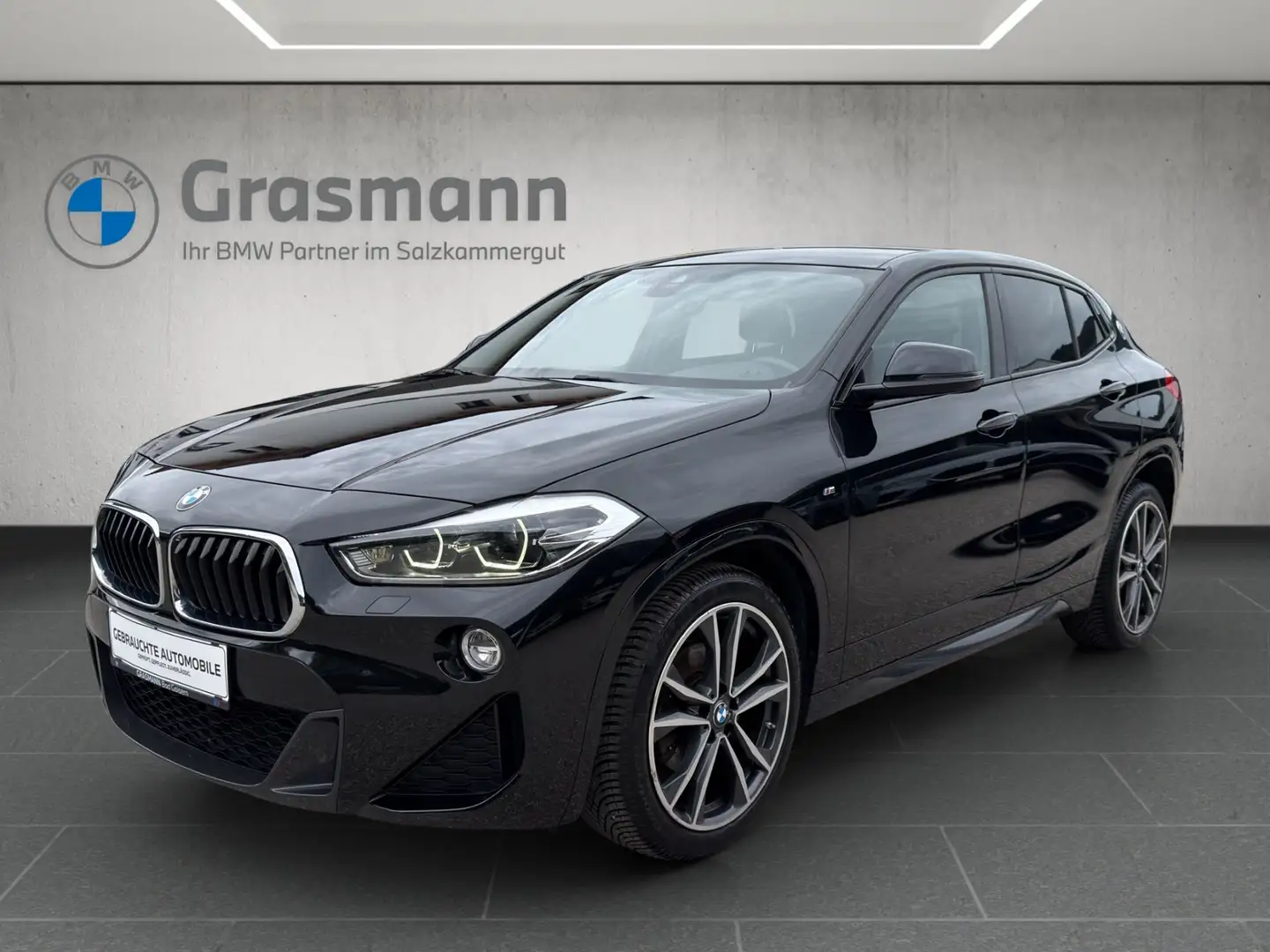 BMW X2 sDrive18i Schwarz - 1