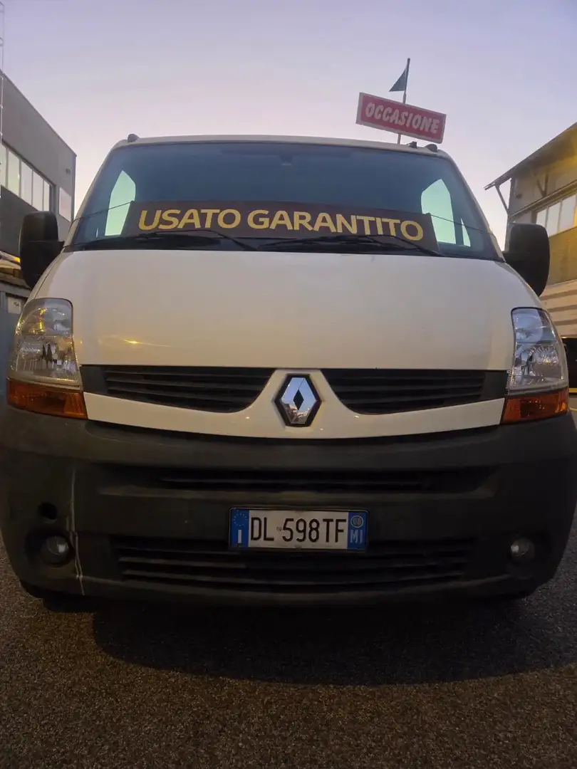Renault Master Blanc - 1