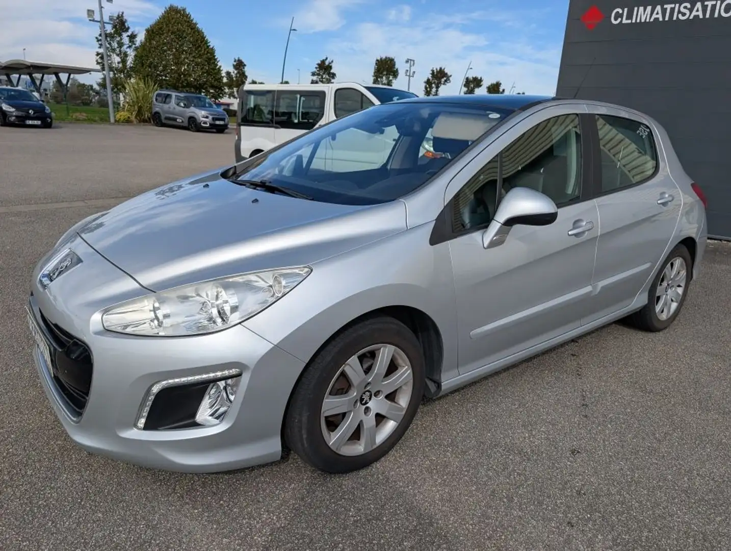Peugeot 308 1.6 E-HDI112 FAP ALLURE 5CV 5P Gris - 2
