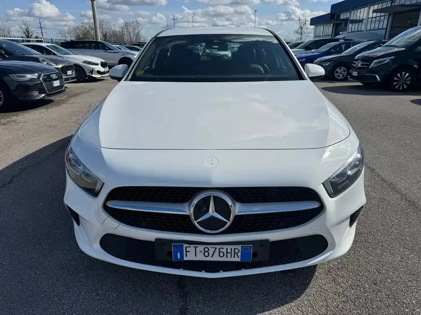 Mercedes-Benz A 180 d 116cv SPORT automatica - FT876HR Weiß - 2