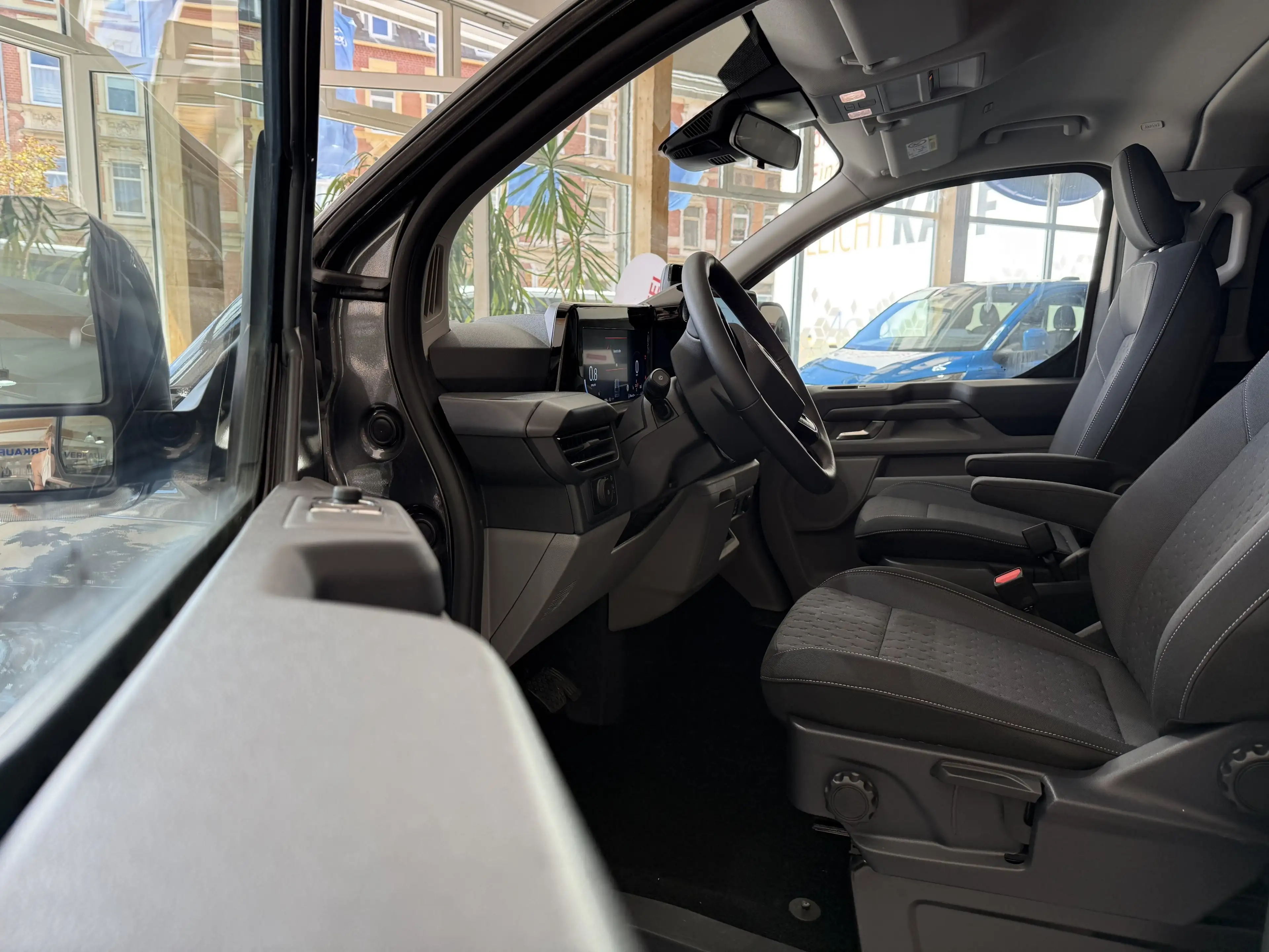 Ford Tourneo Custom Titanium L2 Standheizung / Stoffsitze — photo 11