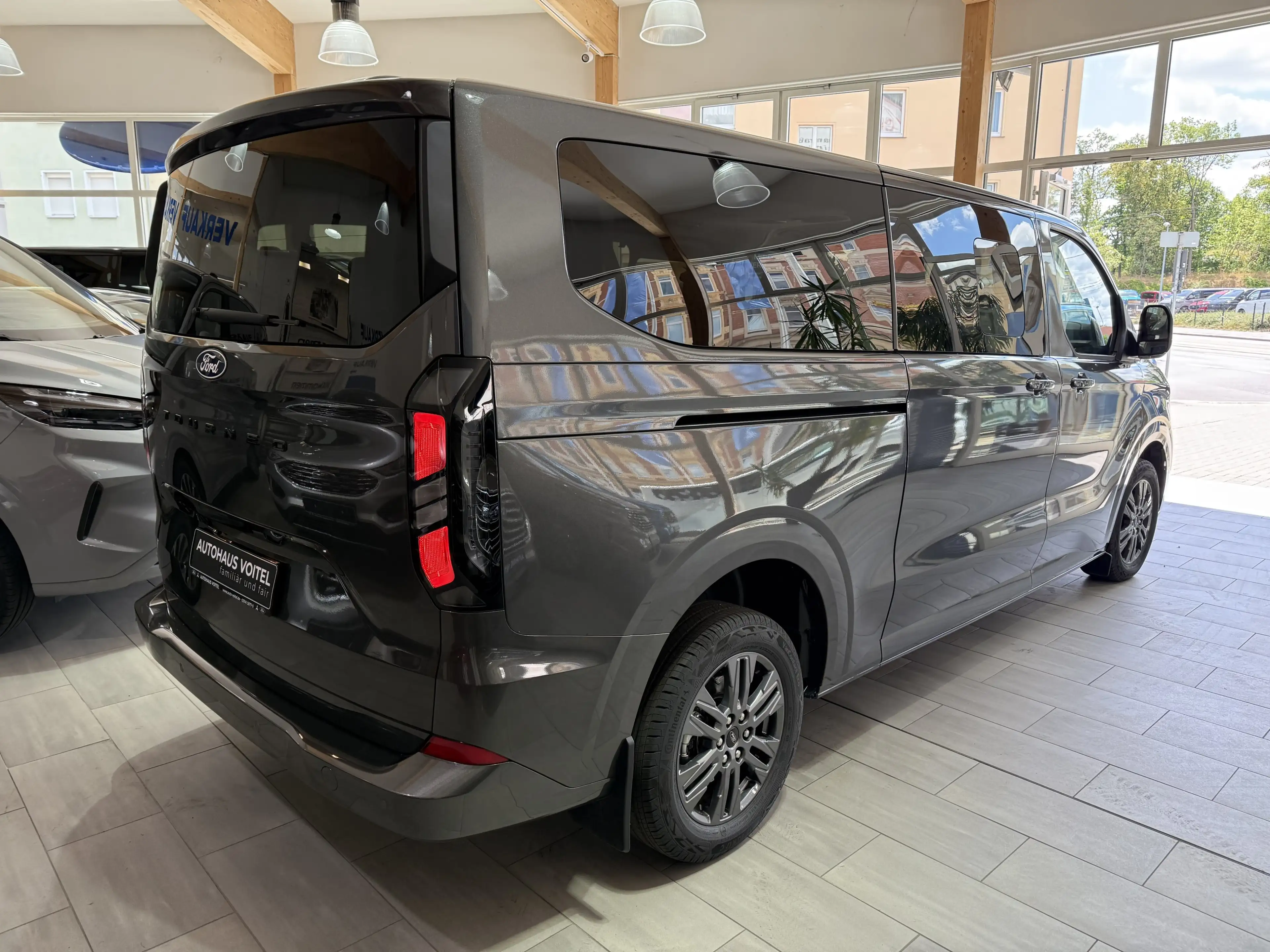Ford Tourneo Custom Titanium L2 Standheizung / Stoffsitze — photo 5