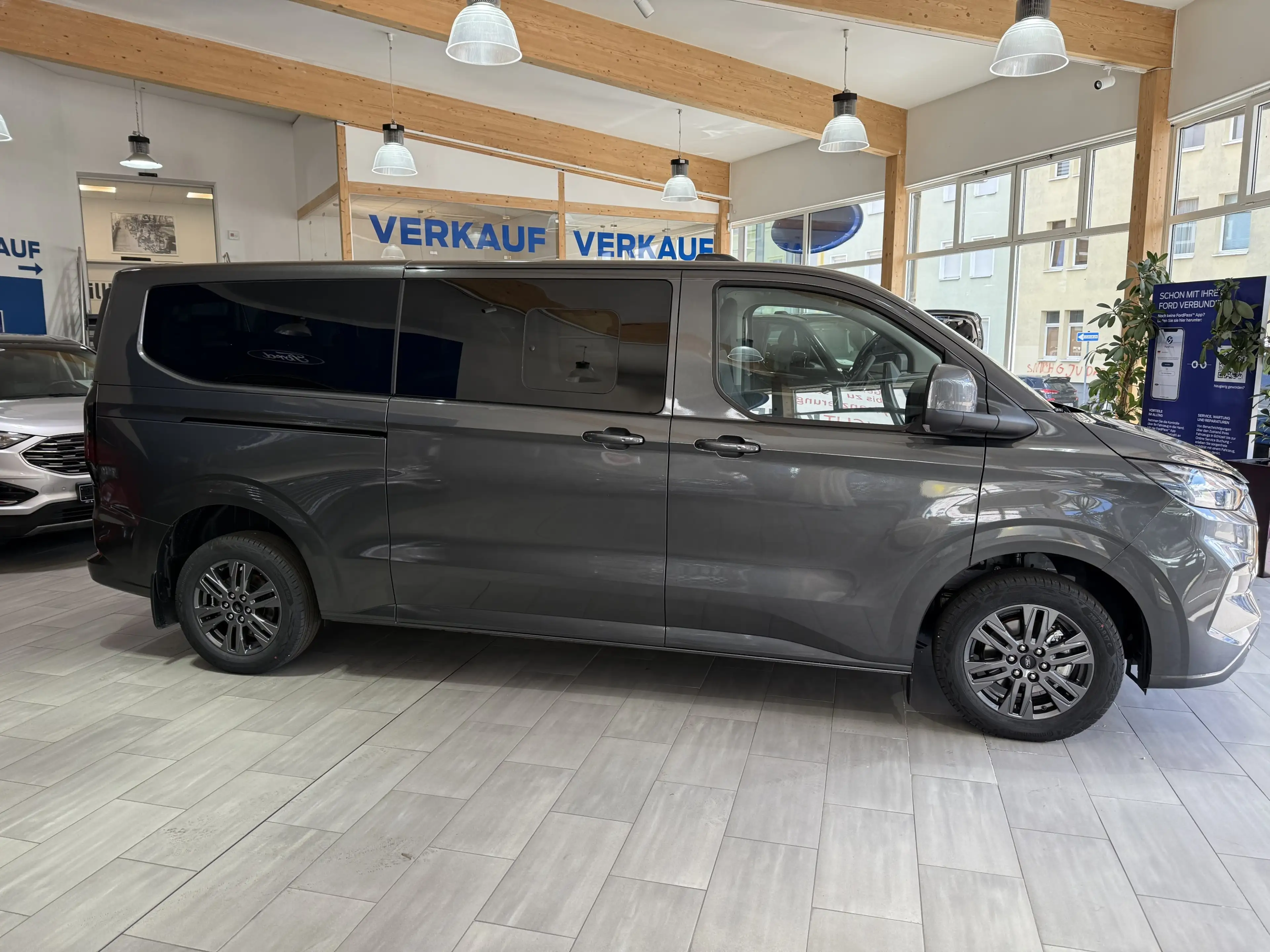 Ford Tourneo Custom Titanium L2 Standheizung / Stoffsitze — photo 4
