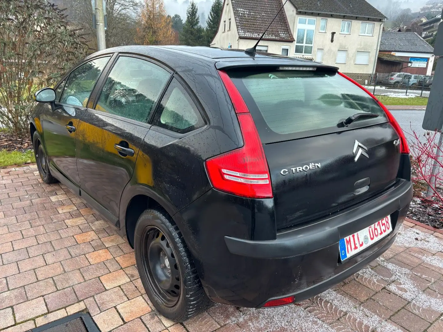 Citroen C4 Lim. Style Schwarz - 2