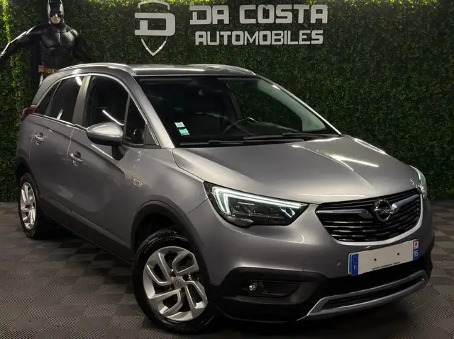 Opel Crossland X view 3