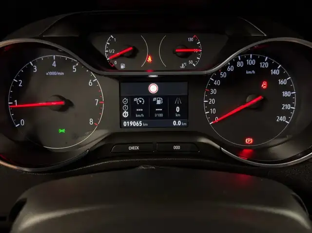 Opel Crossland X view 30