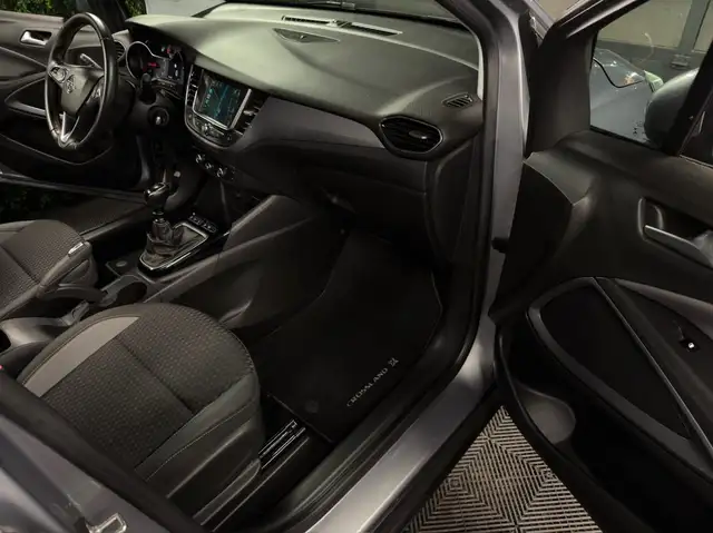 Opel Crossland X view 14
