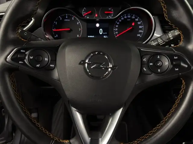 Opel Crossland X view 21