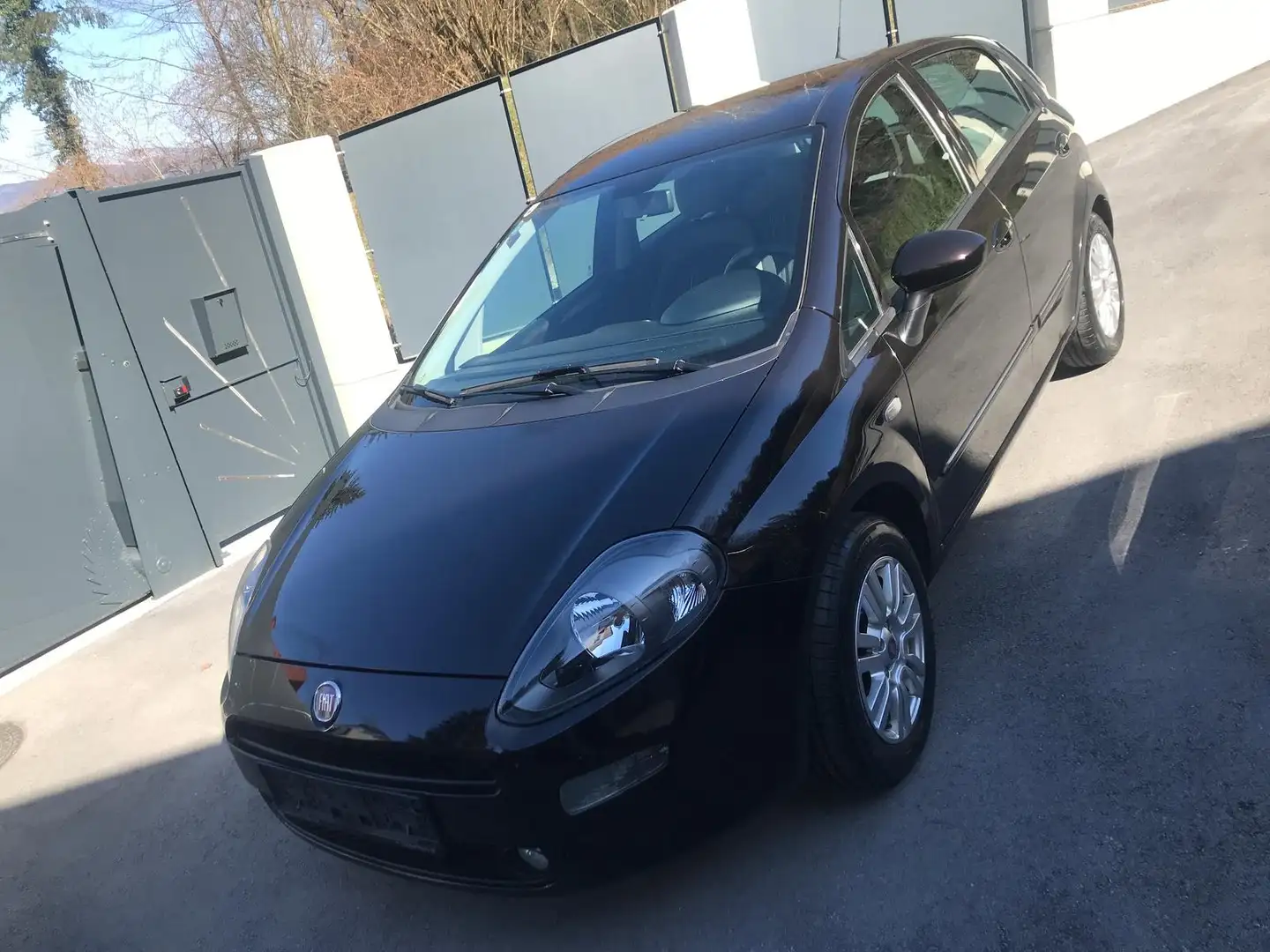 Fiat Punto Evo super Zustand Neuem Pickerl Schwarz - 1