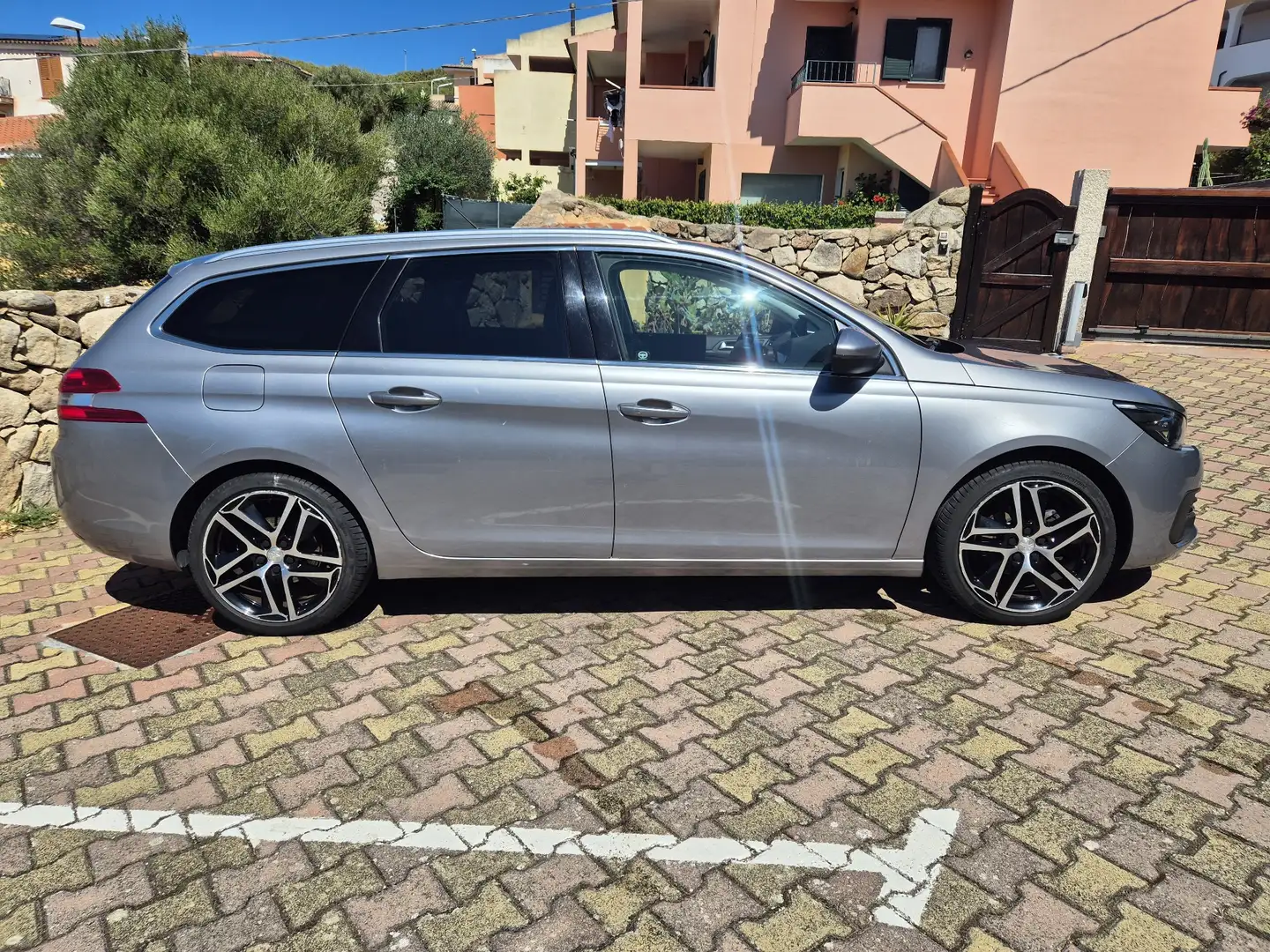 Peugeot 308 SW 1.6 bluehdi Allure s&s 120cv - 2