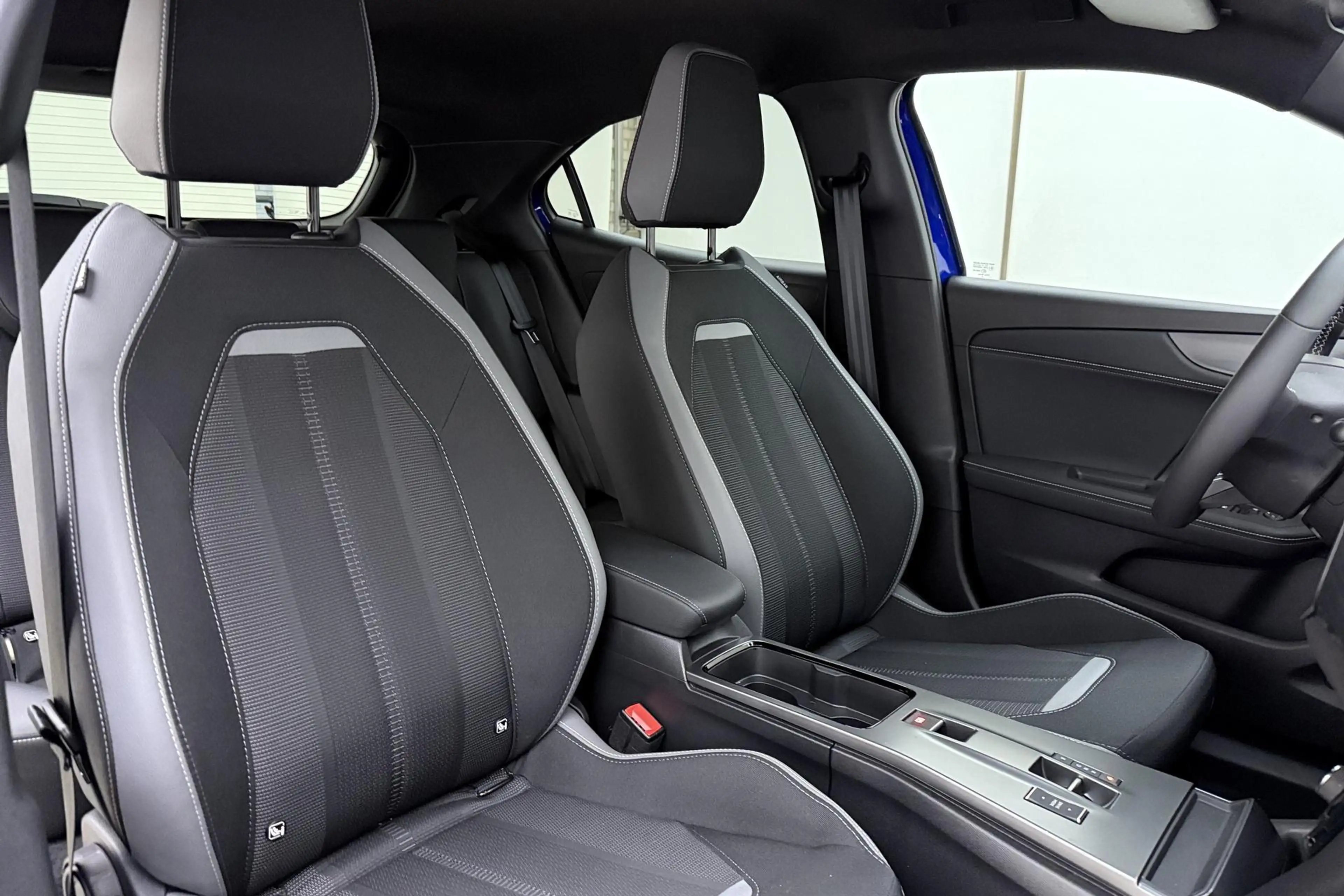 Opel Mokka-E Electric GS 54 kWh | Apple carplay/Android auto | — photo 13