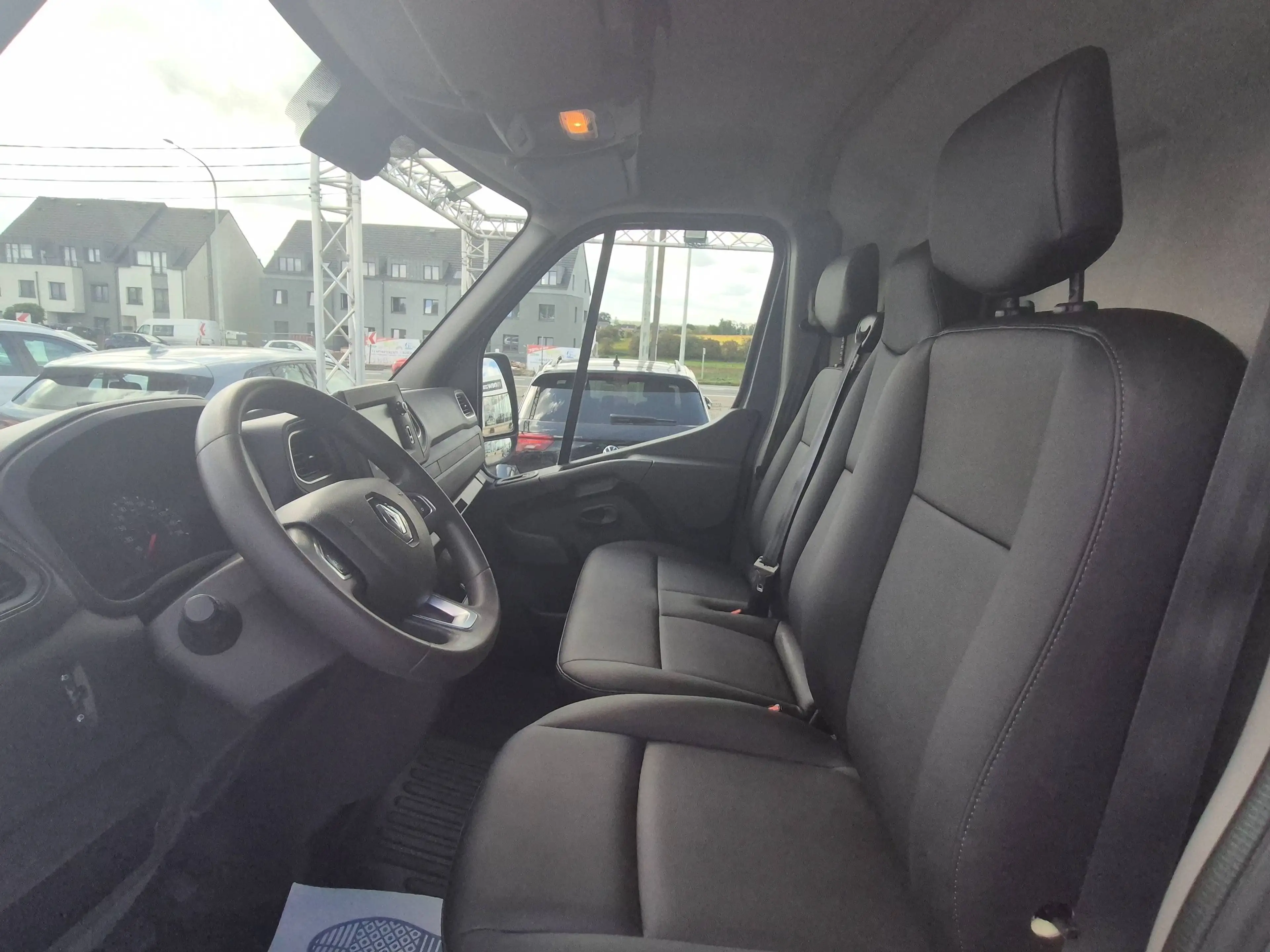 Renault Master 2.3 dCi 33 L2H2 Blue Grd Confort (EU6d) — photo 6
