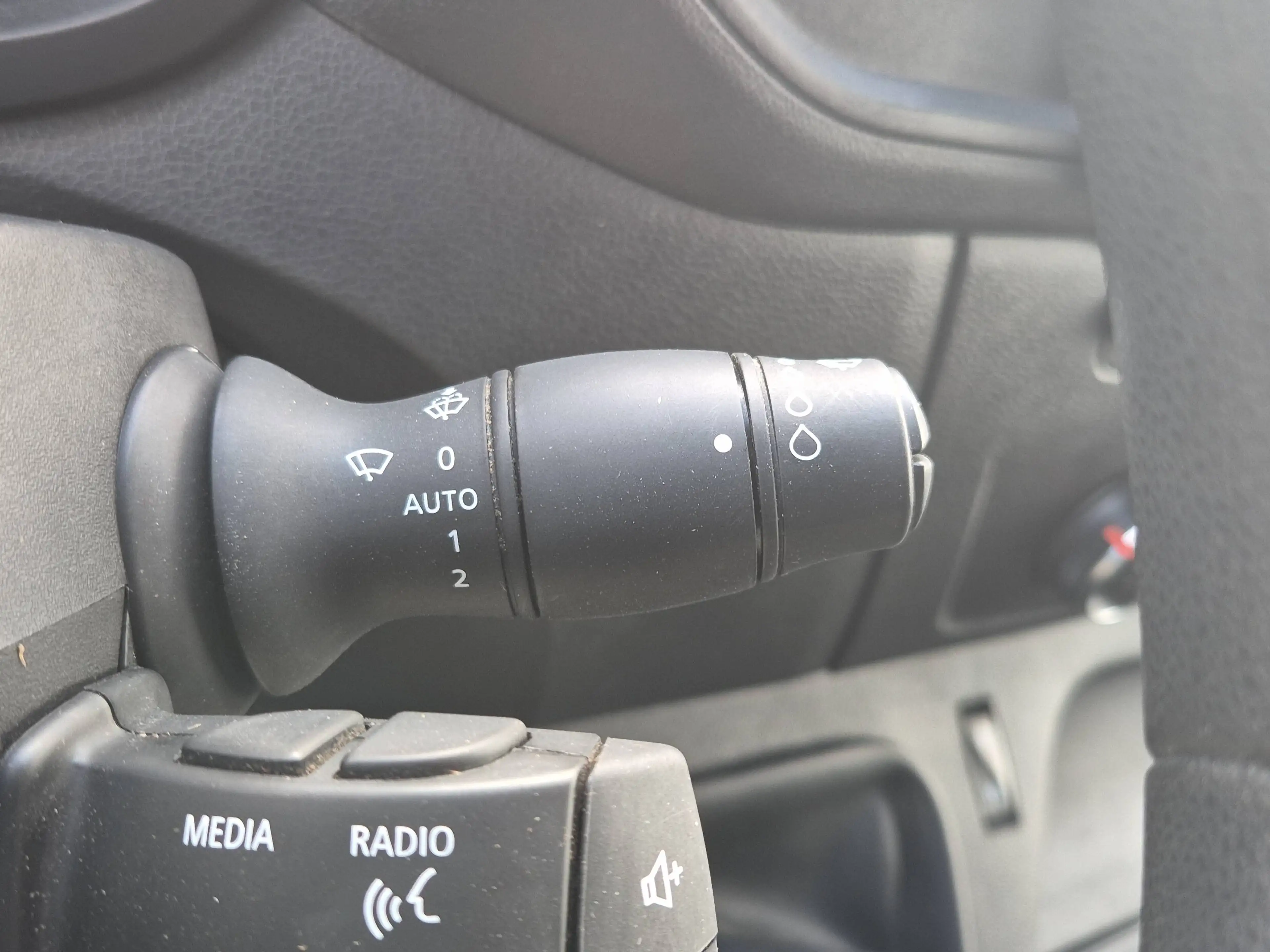 Renault Master 2.3 dCi 33 L2H2 Blue Grd Confort (EU6d) — photo 11