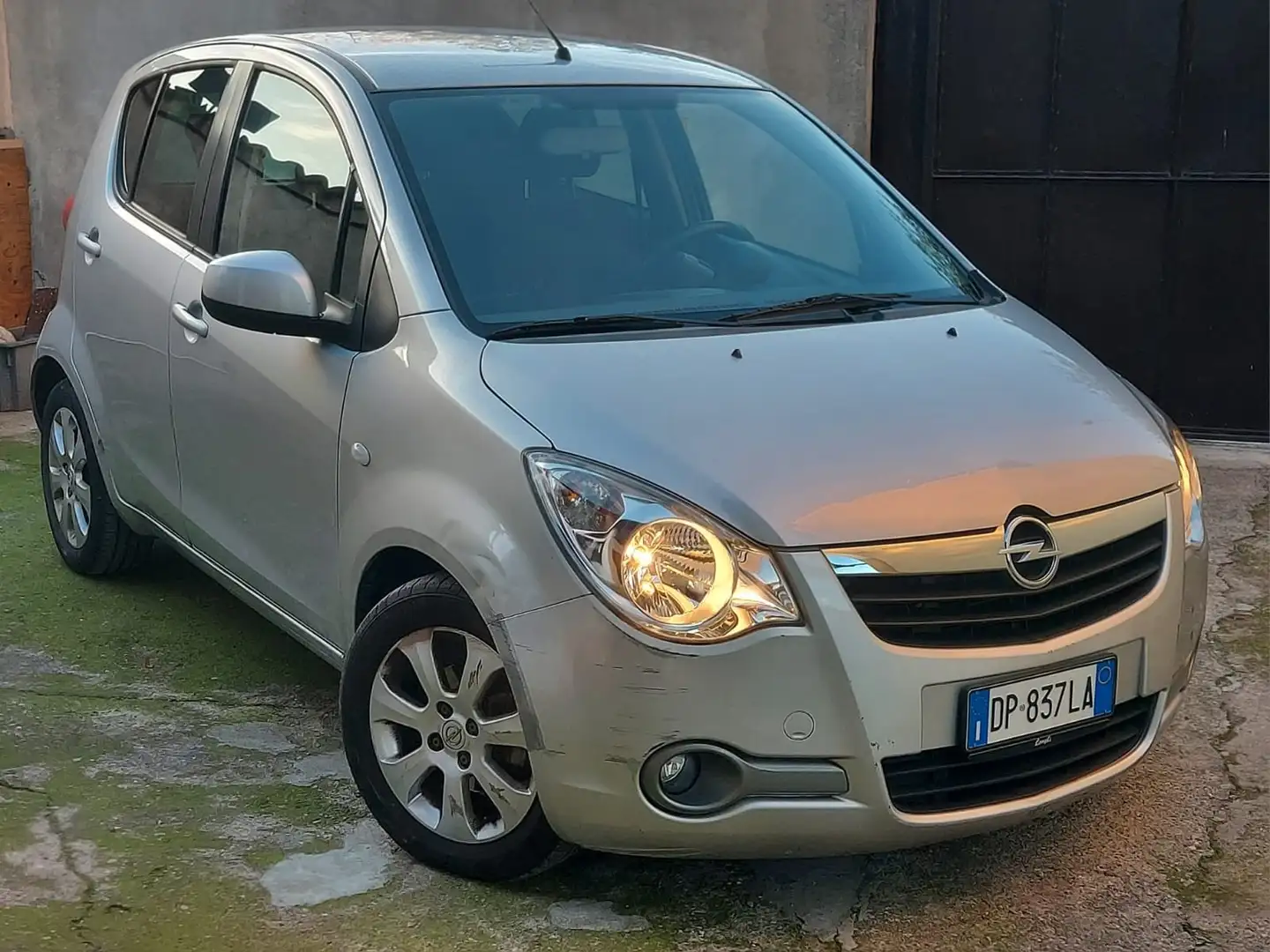 Opel Agila 1.2 Benz (NEOPATENTATI)Cambio Autom 1 Proprietario Argento - 2