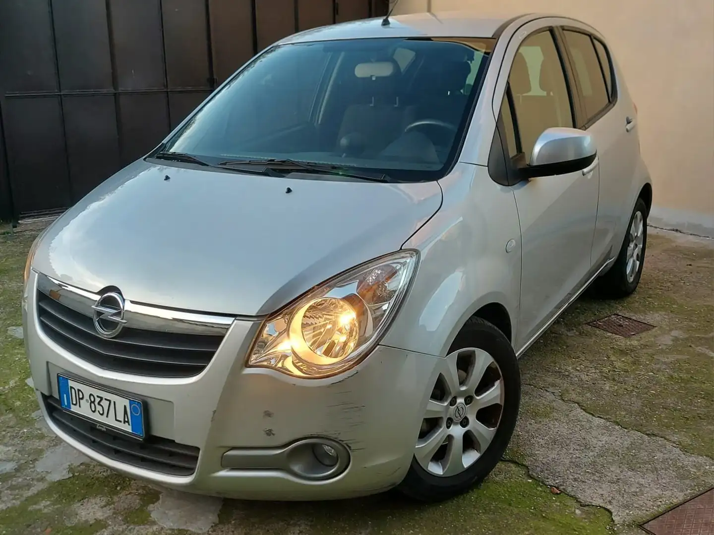Opel Agila 1.2 Benz (NEOPATENTATI)Cambio Autom 1 Proprietario Argento - 1