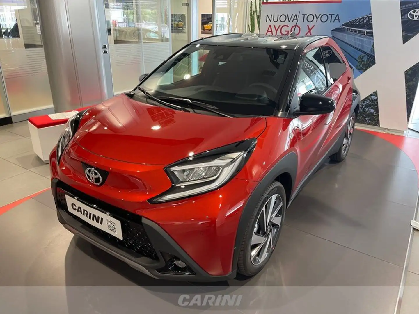 Toyota LOUNGE Beige - 1
