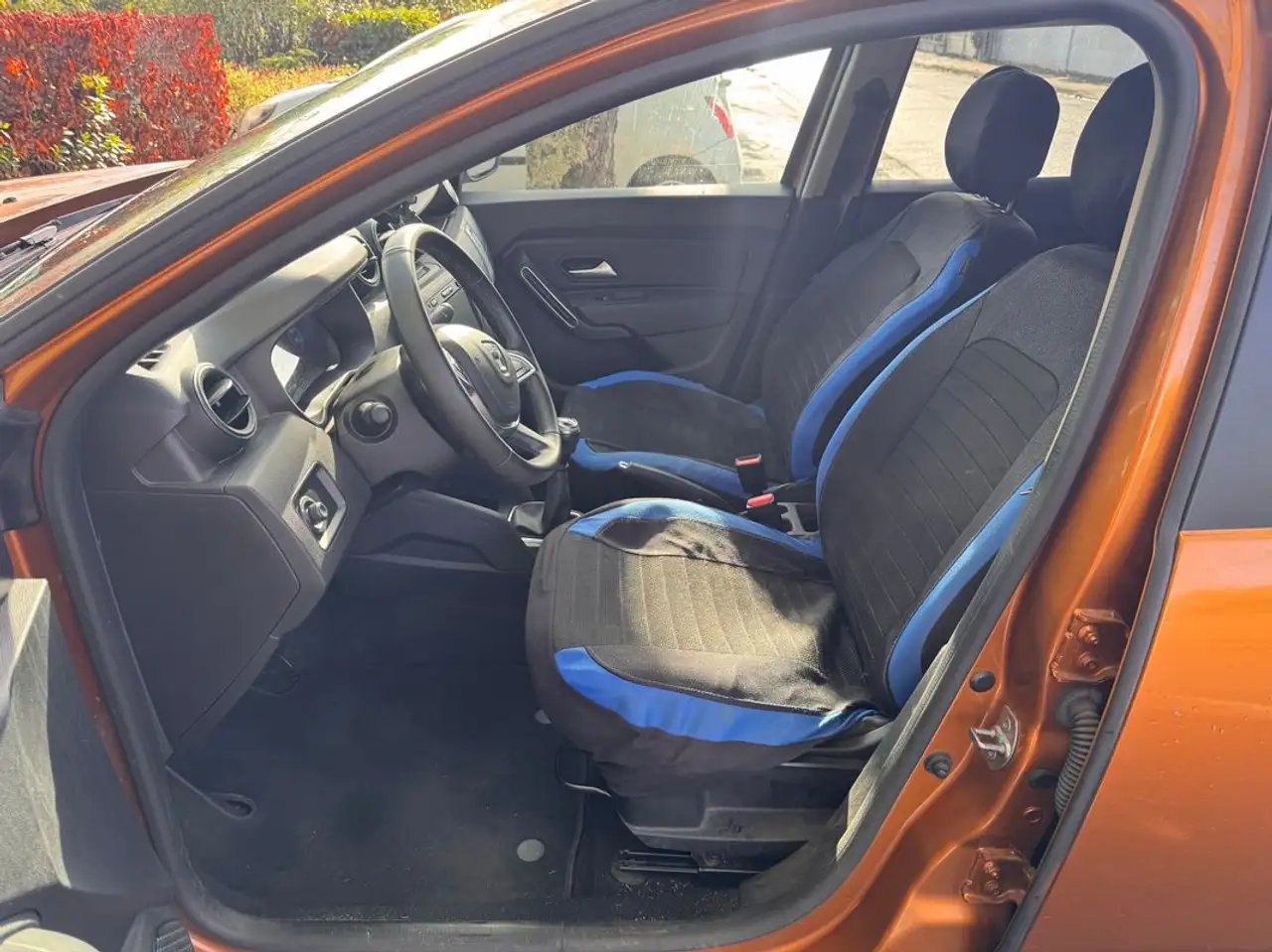 Dacia Duster — photo 26