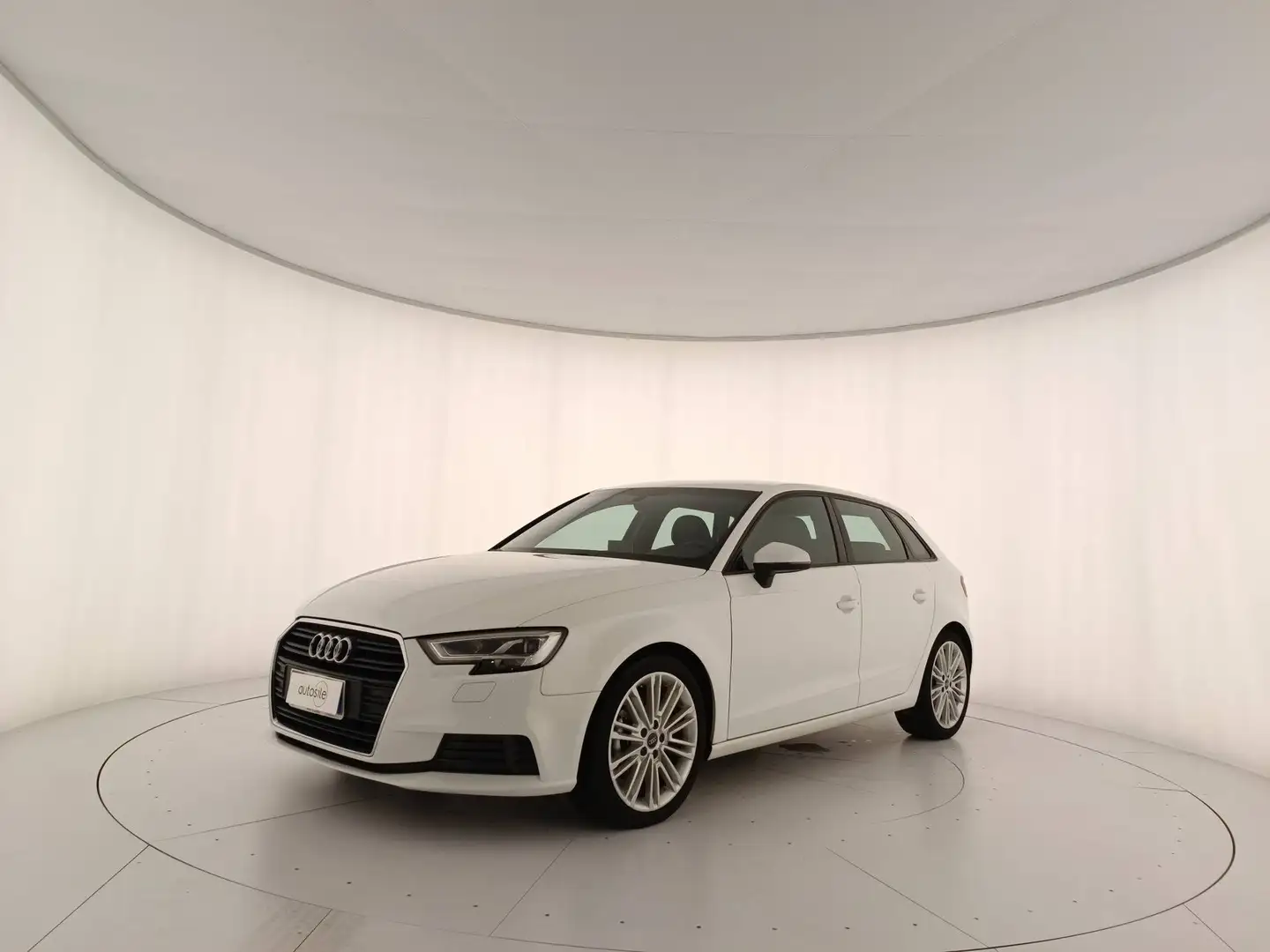 Audi A3 Sportback 30 1.6 tdi Sport 116cv Bianco - 1