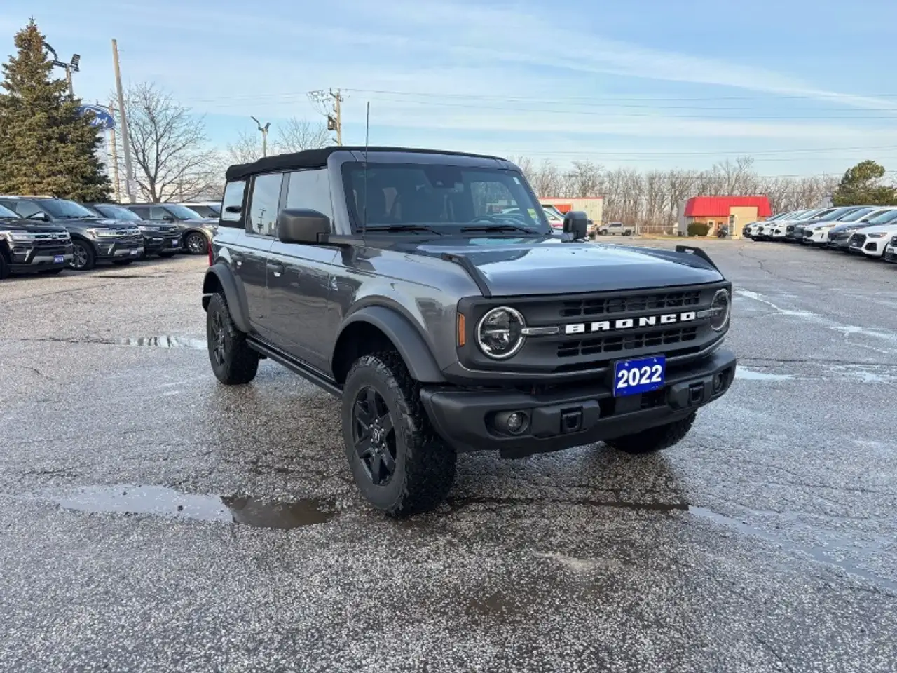 Ford Bronco photo Ford Bronco