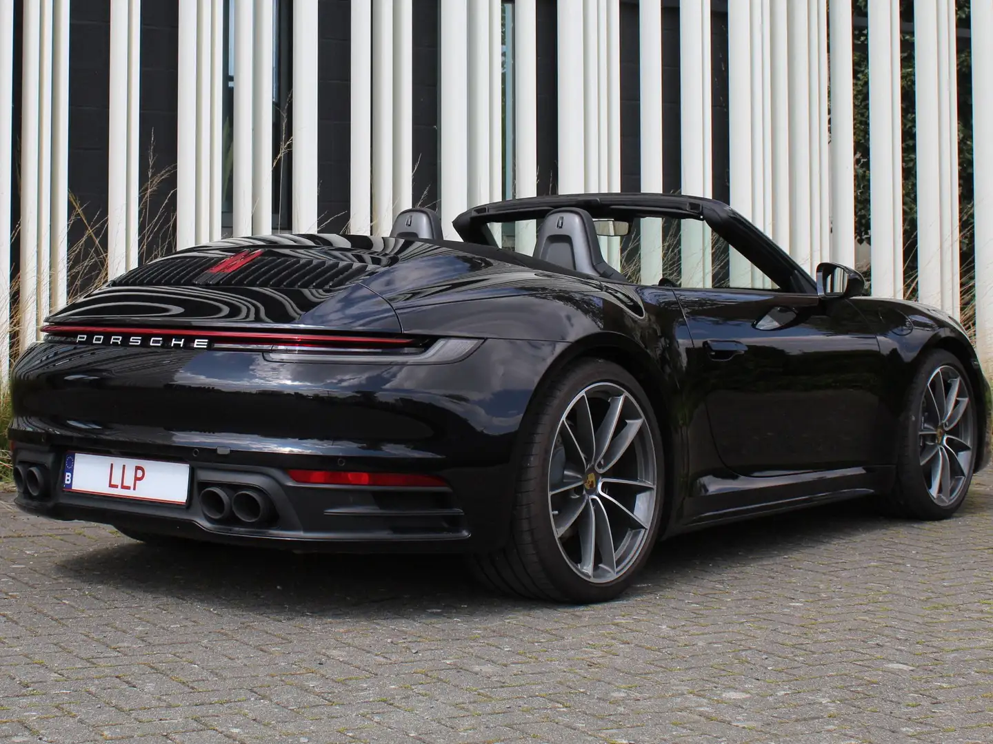 Porsche 992 911 Cabrio Grijs - 2