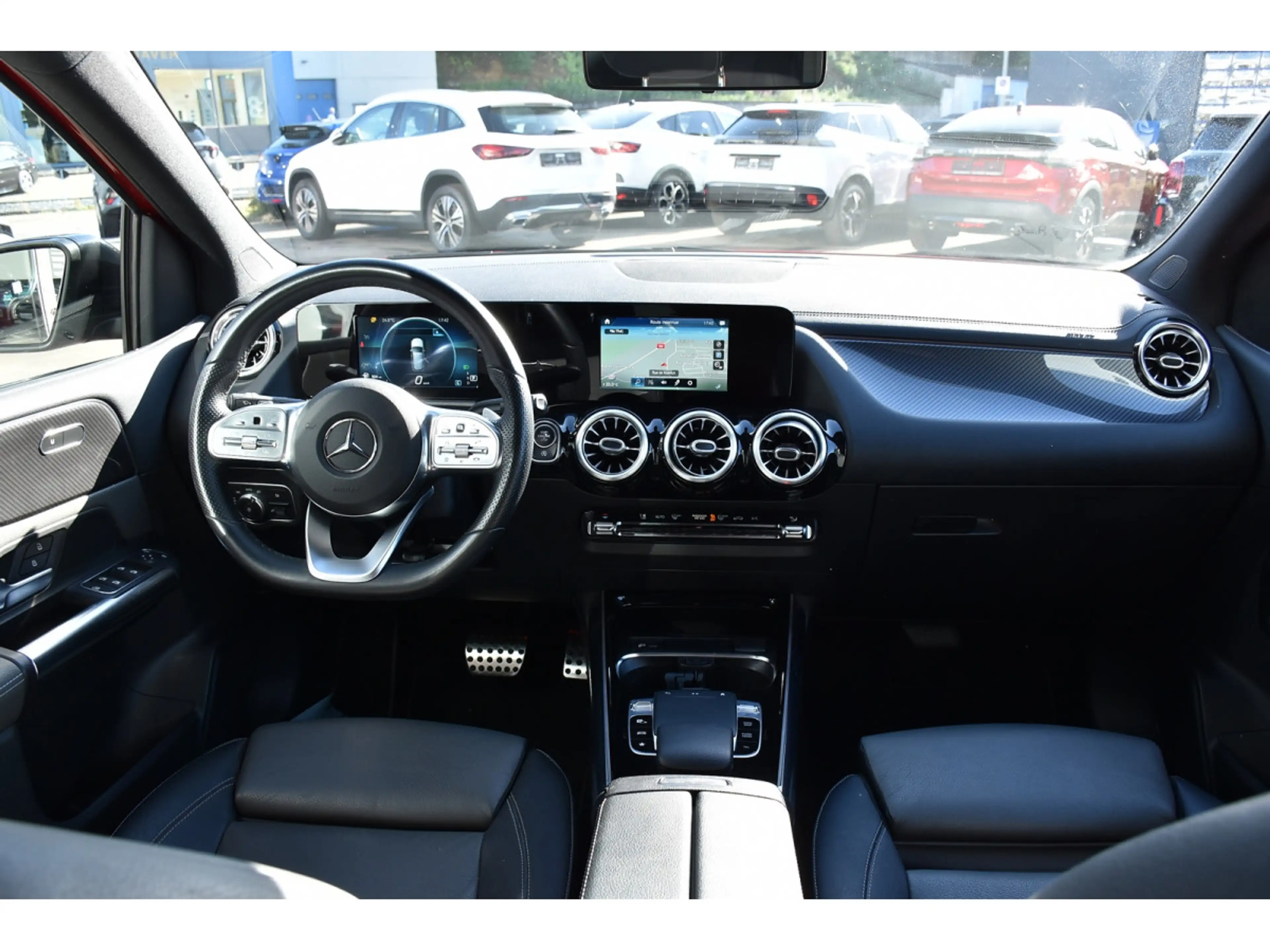 Mercedes-Benz B 180 AMG Line 7G-Tronic CUIR GPS LANE CAM CARNET — photo 9