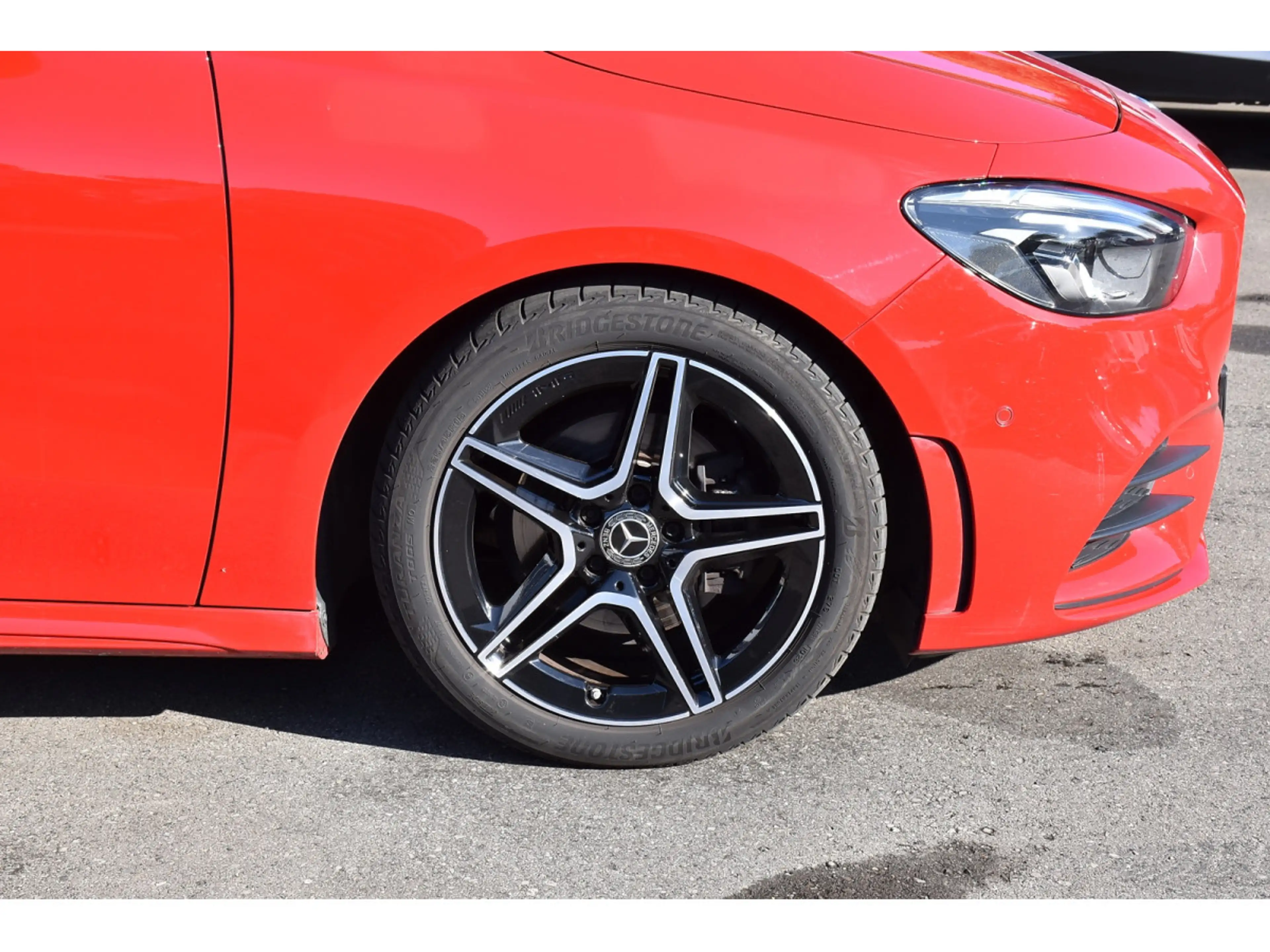 Mercedes-Benz B 180 AMG Line 7G-Tronic CUIR GPS LANE CAM CARNET — photo 5
