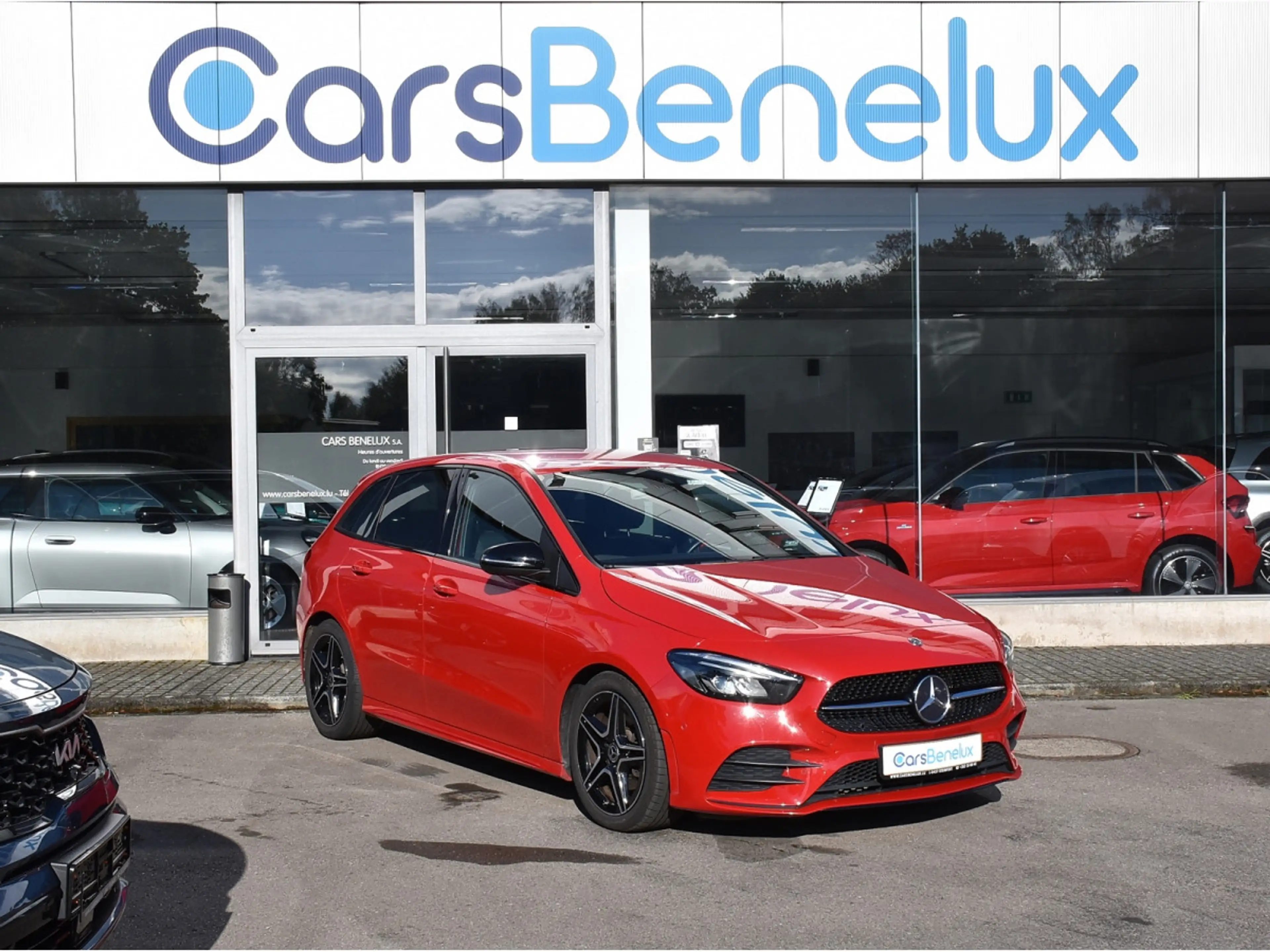 Mercedes-Benz B 180 AMG Line 7G-Tronic CUIR GPS LANE CAM CARNET
