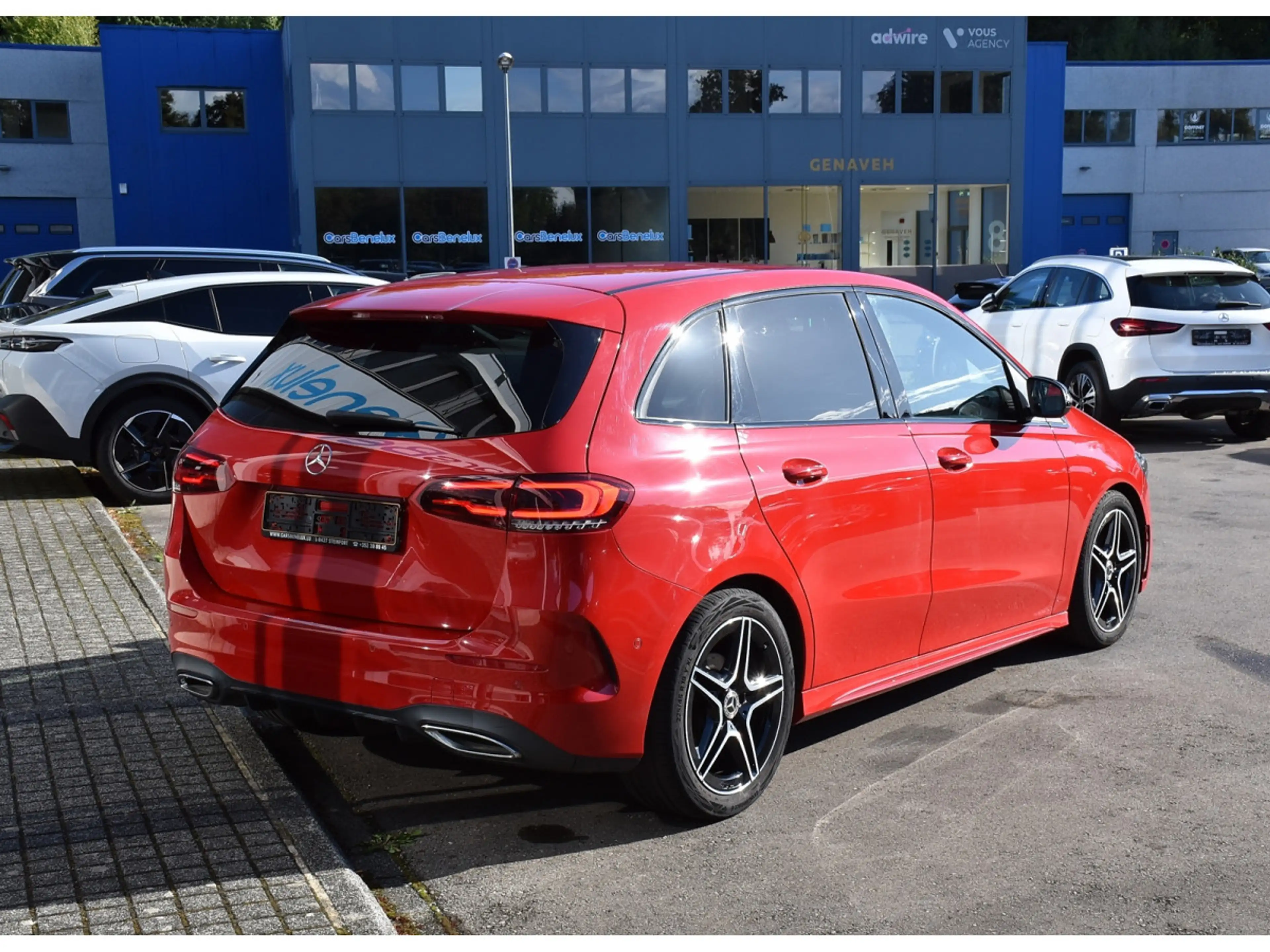 Mercedes-Benz B 180 AMG Line 7G-Tronic CUIR GPS LANE CAM CARNET — photo 4