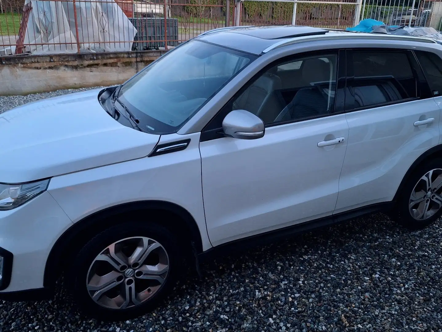 Suzuki Vitara 1.6 ddis s&s 4wd allgrip YORU Bianco - 2
