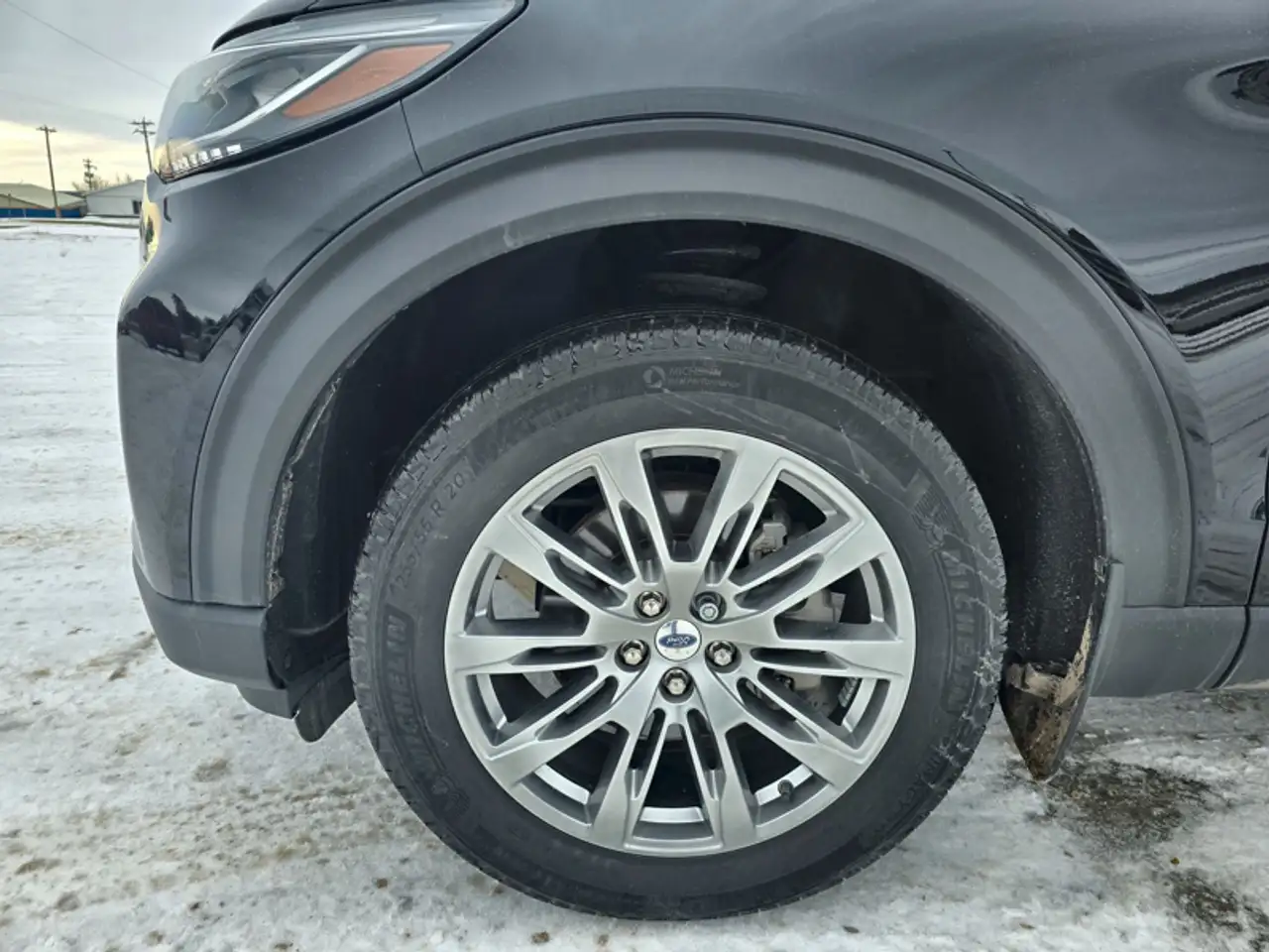 Ford Explorer снимка Ford Explorer